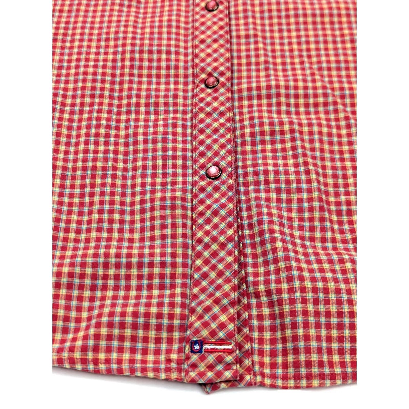 Wrangler Vtg Wrangler Blues Western Brushpopper Pearl Snap Shirt Men XL Red Plaid Cotton Size US XL / EU 56 / 4 - 4 Thumbnail