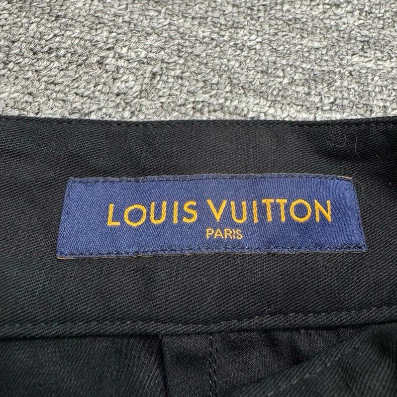 Louis Vuitton Louis Vuitton Cargo shorts Size US 44 / EU 60 - 2 Thumbnail