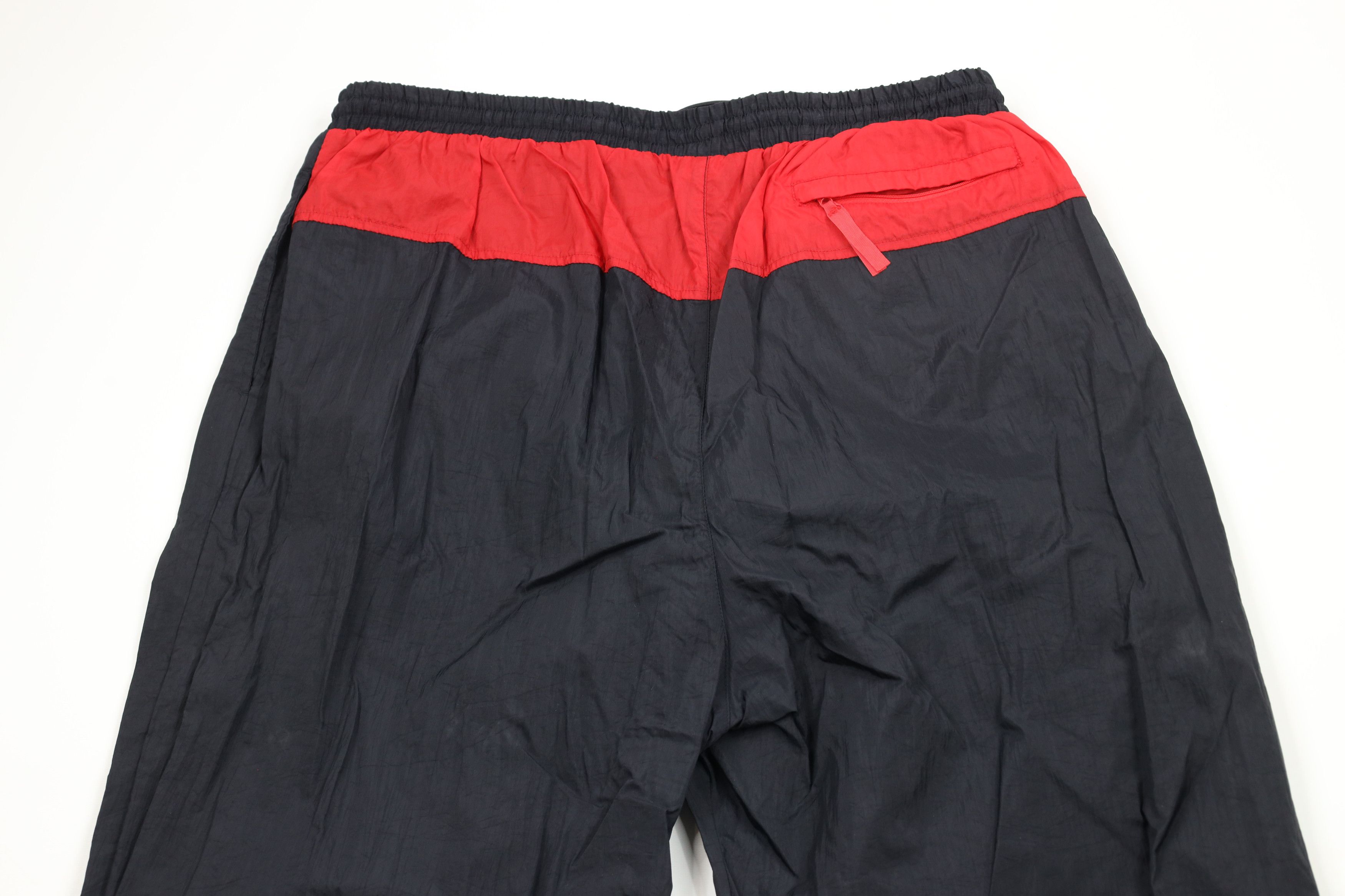Vintage Vintage 90s Streetwear Block Windbreaker Joggers Pants Nylon Size US 40 / EU 56 - 11 Thumbnail