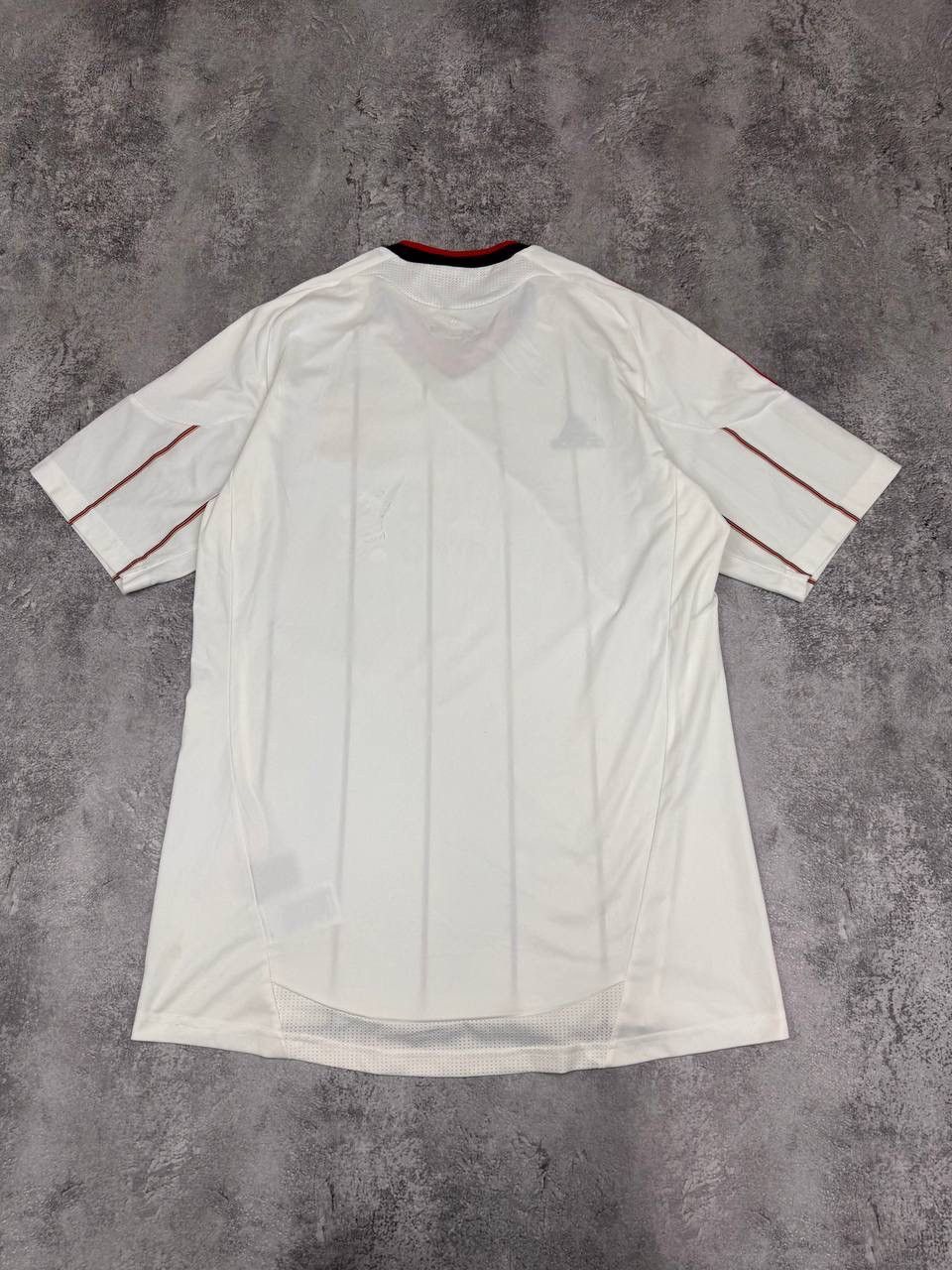Adidas Liverpool FC 2010/11 Away Men's Football Jersey White Size M Size US M / EU 48-50 / 2 - 8 Thumbnail