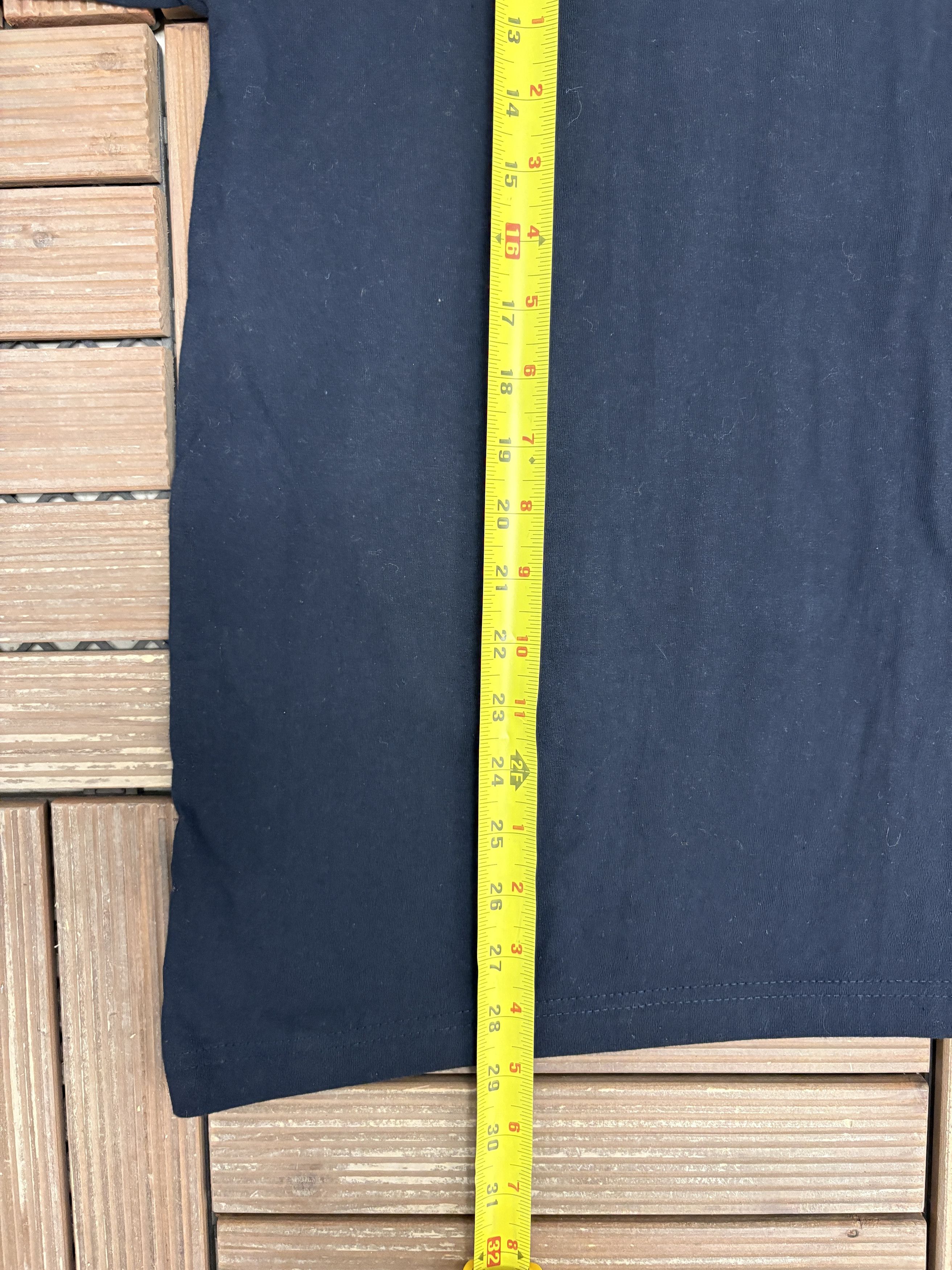 Vintage Toronto Maple Leafs Vintage Y2K Blue T-Shirt Tee Size US L / EU 52-54 / 3 - 7 Thumbnail