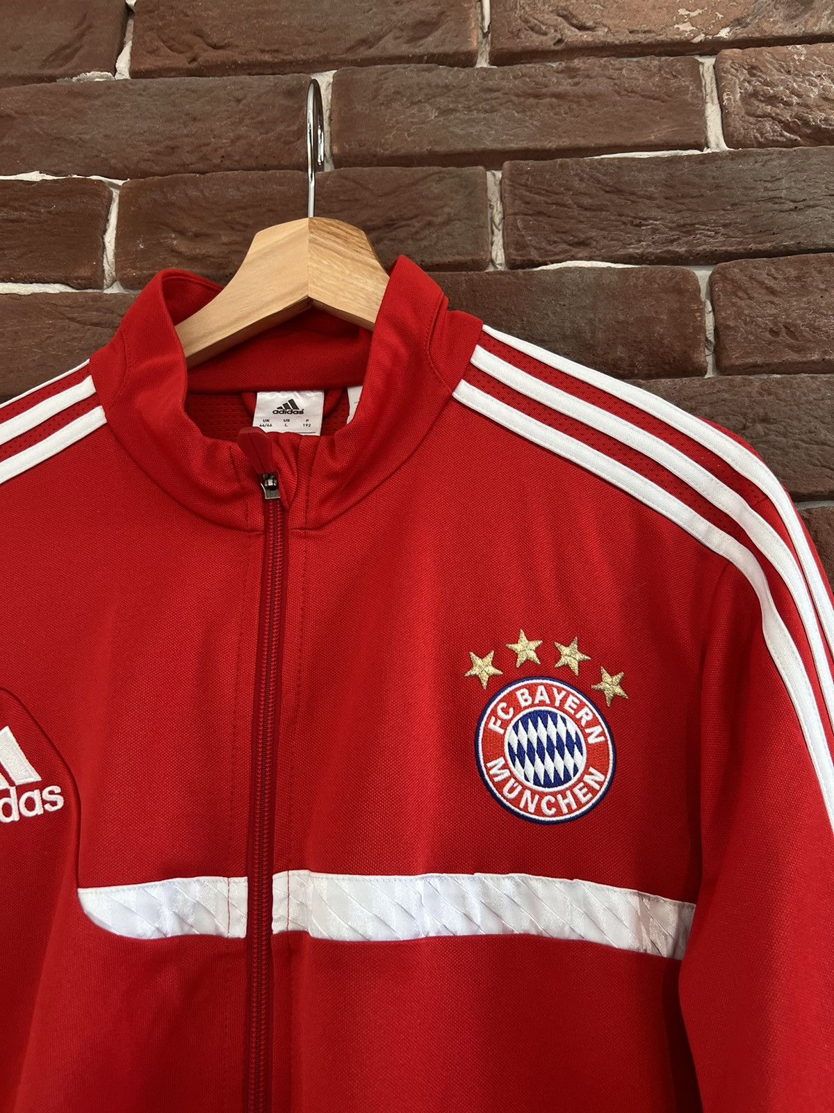 Vintage Rare Vintage Bayern München 2013 Jacket Red Adidas Soccer Size US L / EU 52-54 / 3 - 3 Thumbnail