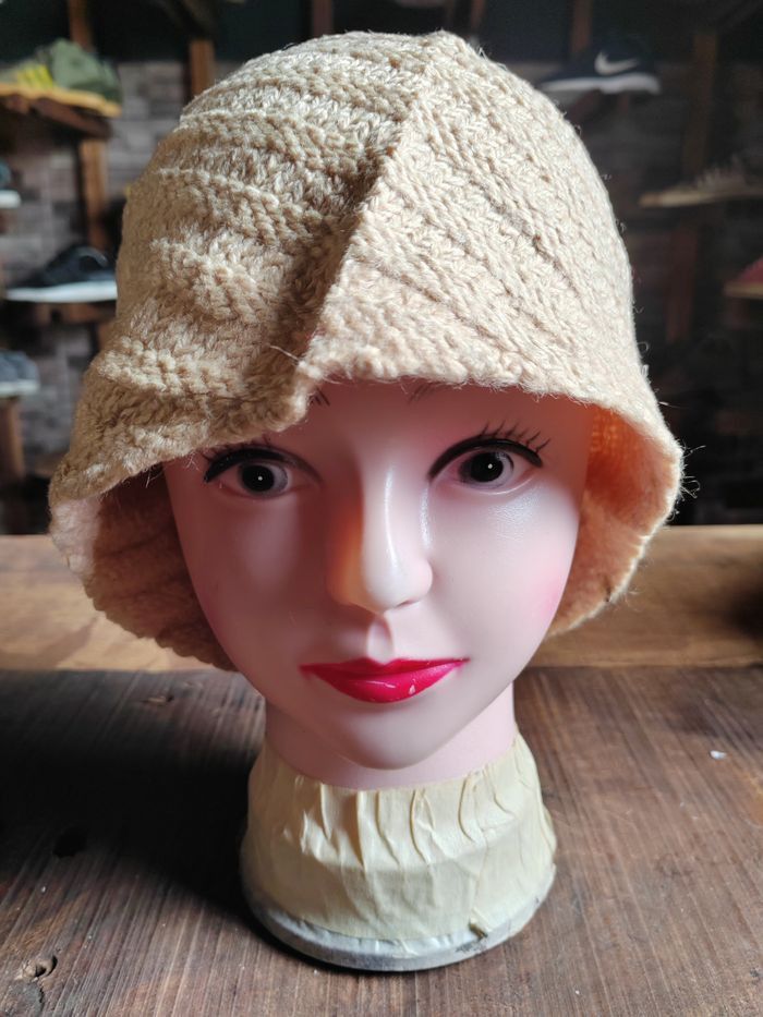 Japanese Brand Vintage Crochet Knitted handmade Hat Size ONE SIZE - 1 Thumbnail