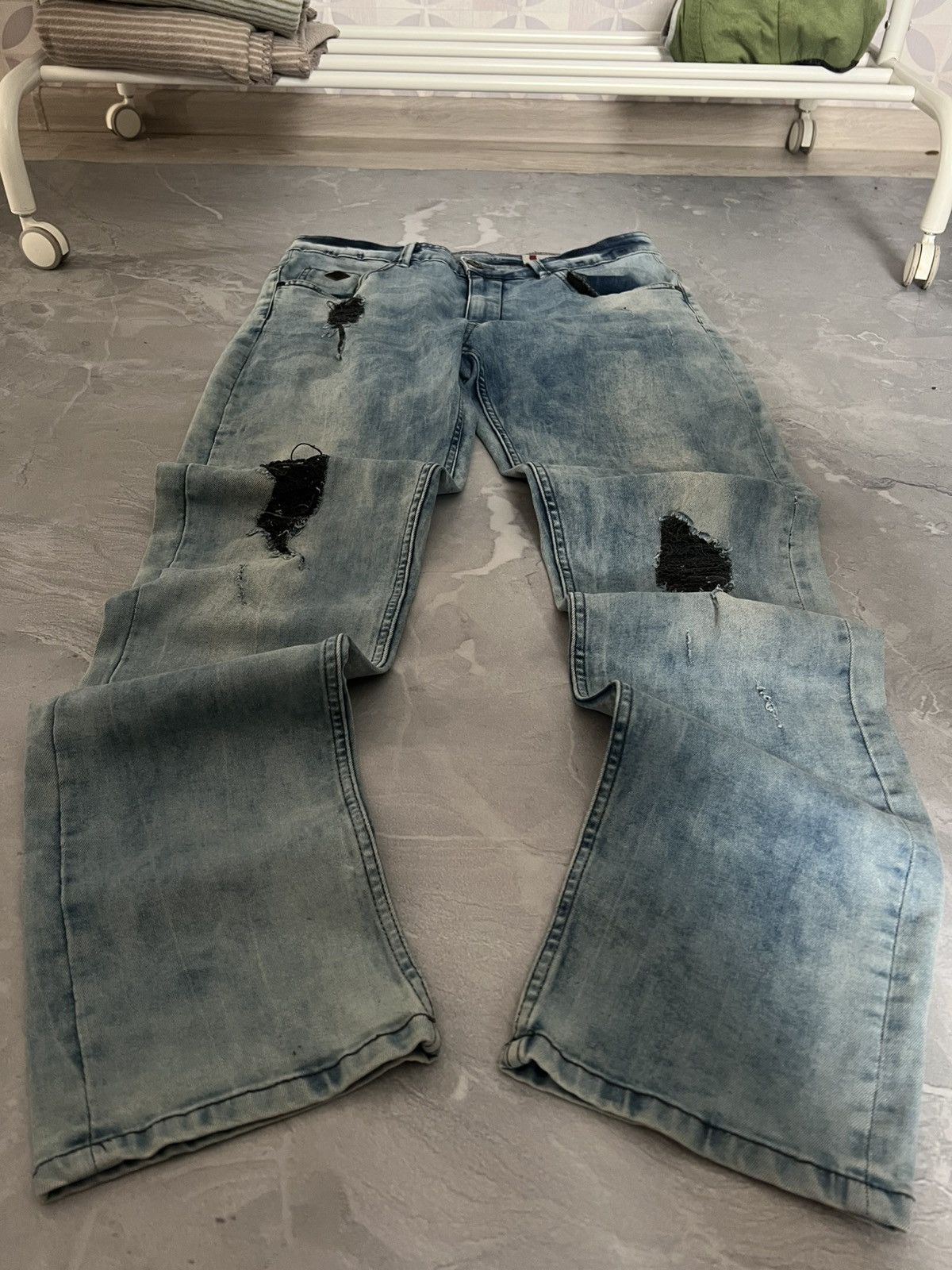 Japanese Brand Japanese Destroyed Slim Blue / If Six Was Nine Style Swag Size US 33 - 1 Thumbnail