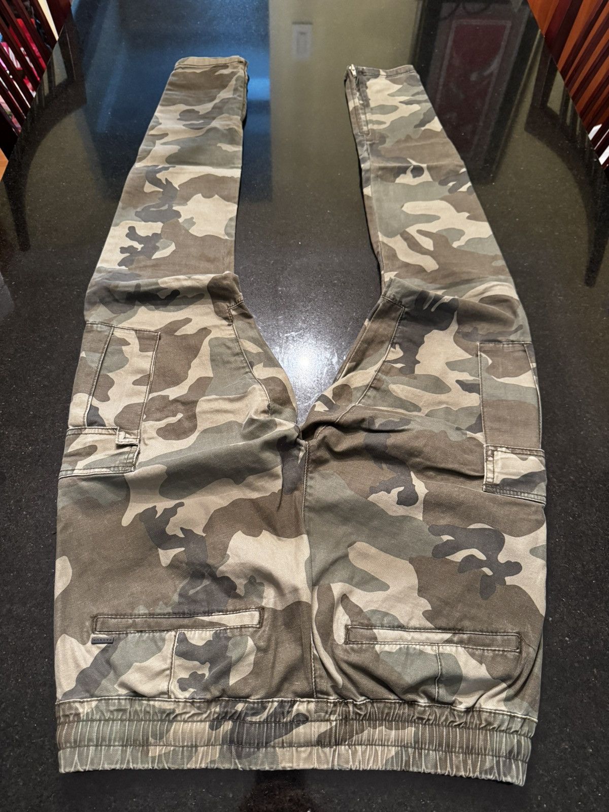 Pacsun Pacsun Camo Cargo pants slim ankle zips Size US 31 - 6 Thumbnail