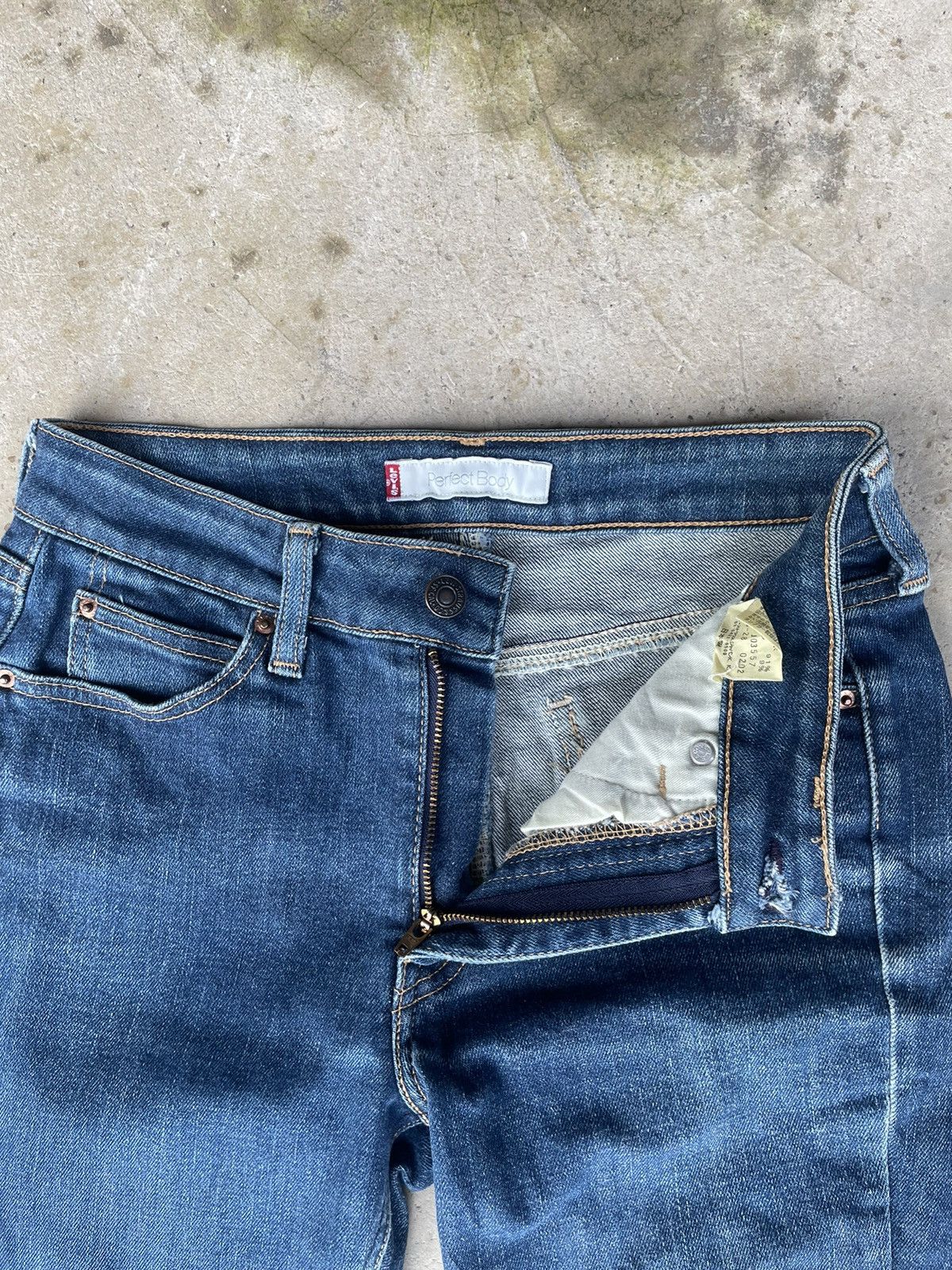 Levi's Vintage Levis Flared Jeans Size 27" / US 4 / IT 40 - 3 Thumbnail