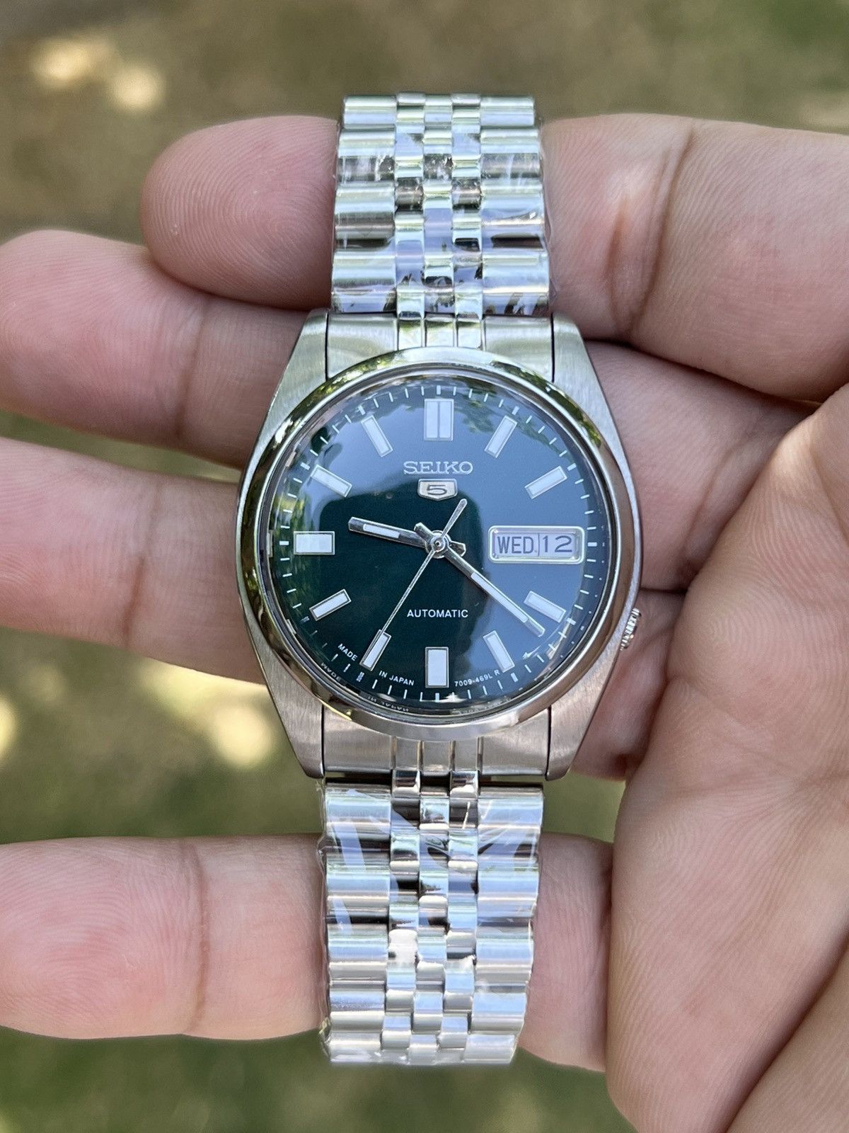 Seiko Seiko 5 Automatic Baton Dial Wrist Watch Day/Date Japan Size 36 - 3 Thumbnail