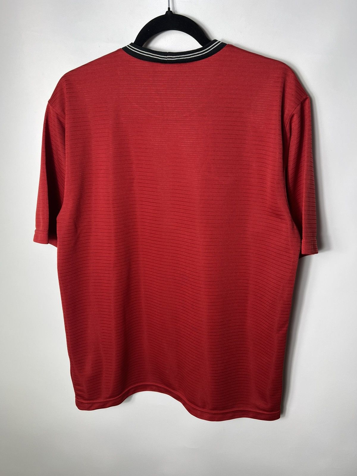 Nike Vintage 90s streetwear y2k Nike Team Red T-shirt Size Xl Size US XL / EU 56 / 4 - 7 Thumbnail