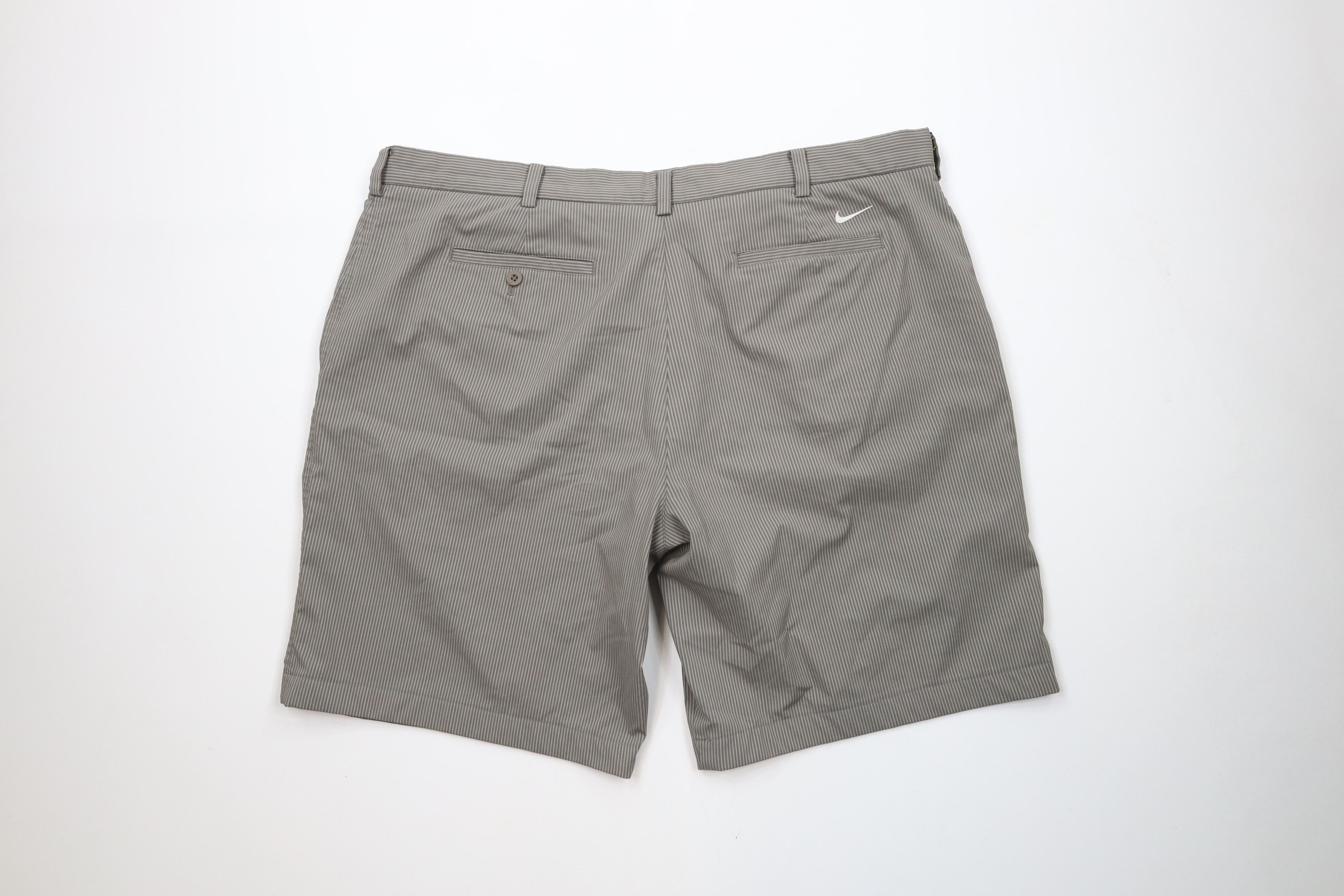 Nike × Vintage Nike Golf Striped Flat Front Tech Golfing Chino Shorts Gray Size US 42 / EU 58 - 9 Thumbnail