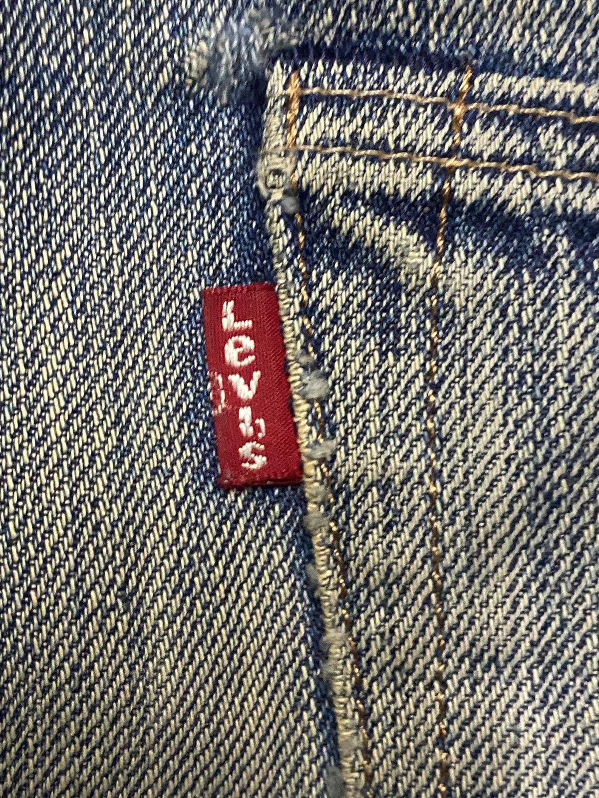 Levi's Vintage Clothing Vintage Levis 501 Mud Wash Y2K Loose Ripped Jeans Size US 33 - 14 Thumbnail