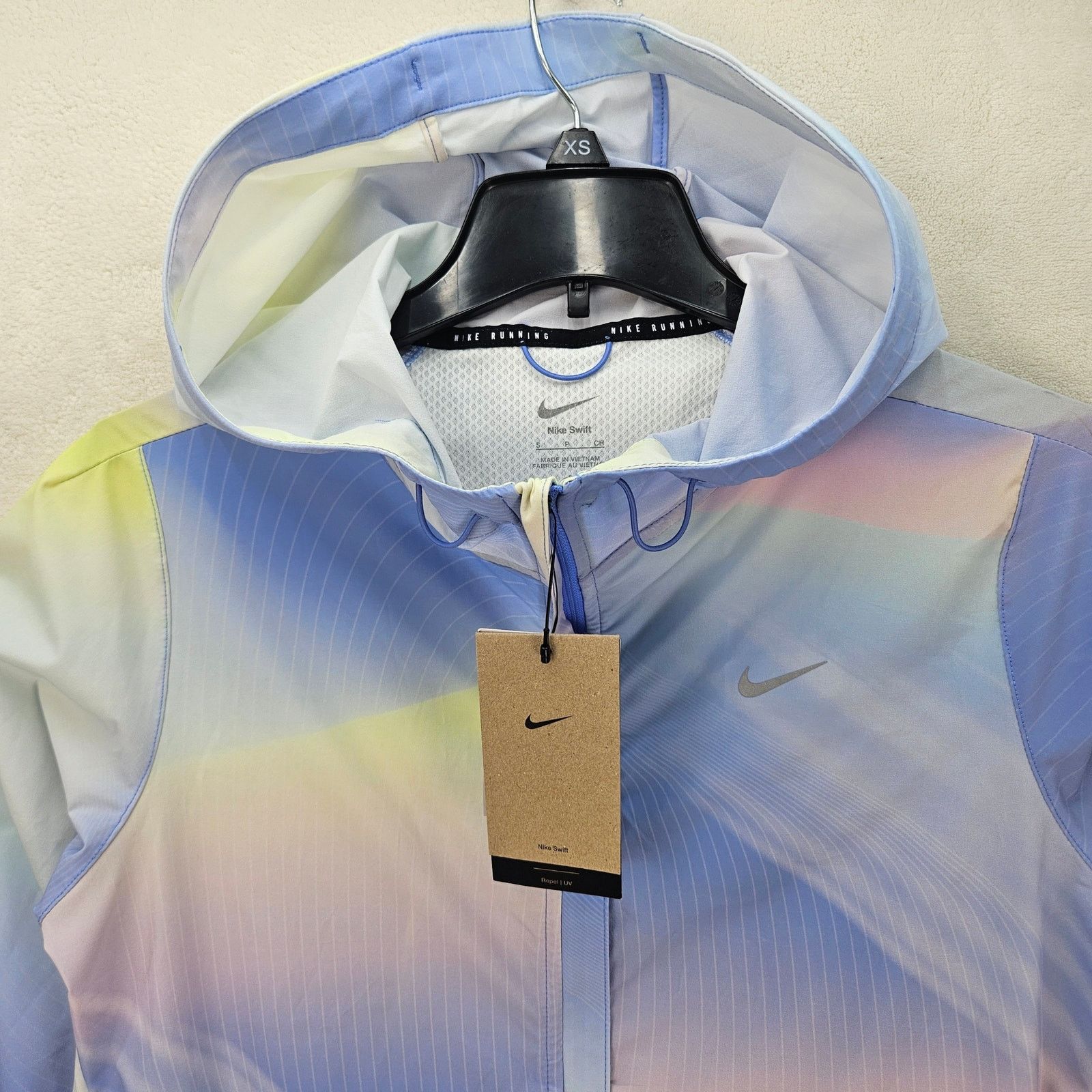 Nike NIKE WOMEN'S SMALL SWIFT REPEL GRADIENT PURPLE ZIP UP RUN Size S / US 4 / IT 40 - 2 Thumbnail
