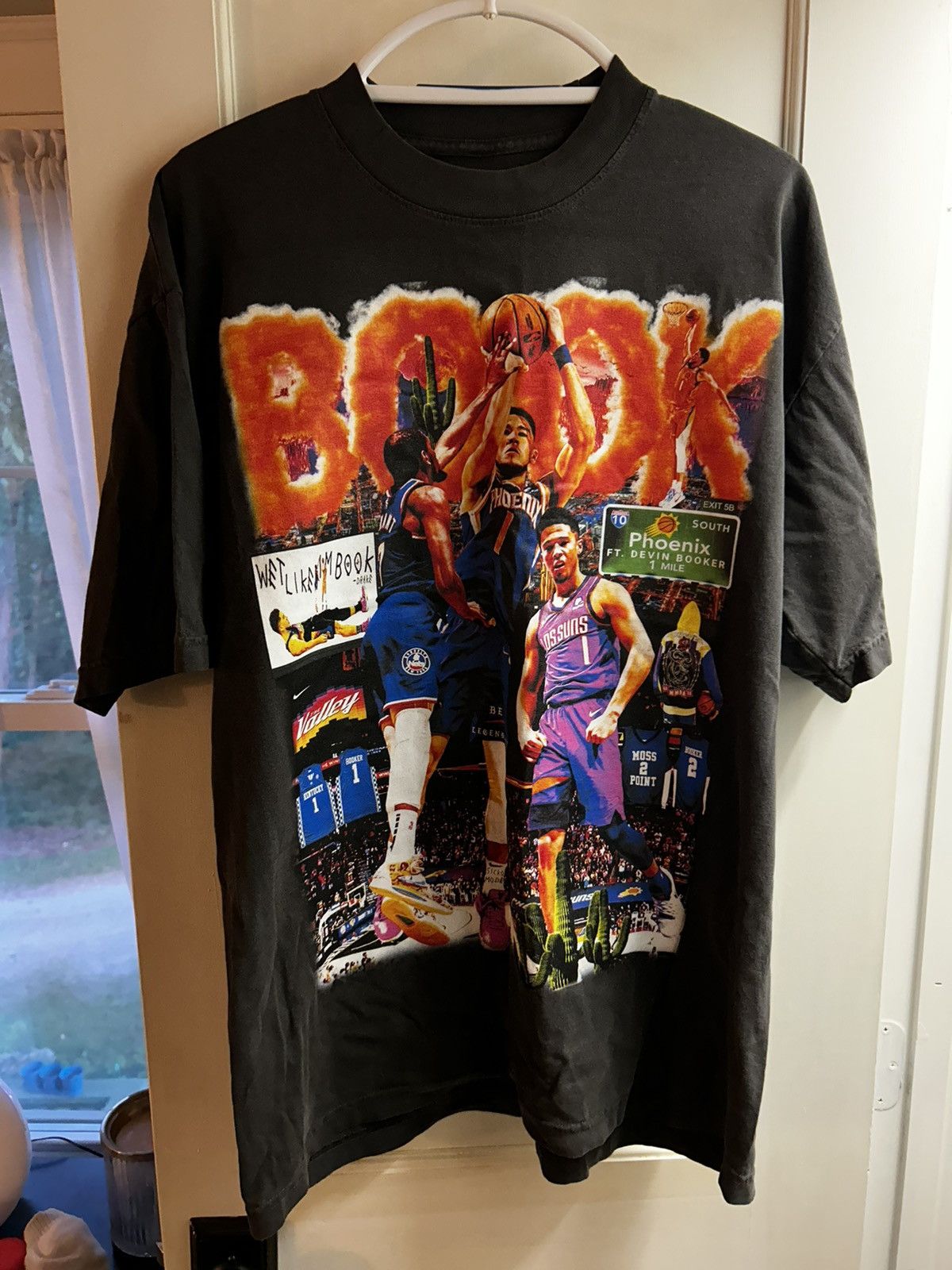Vintage Devin Booker “Be Legendary” Suns Tee Size US L / EU 52-54 / 3 - 1 Thumbnail