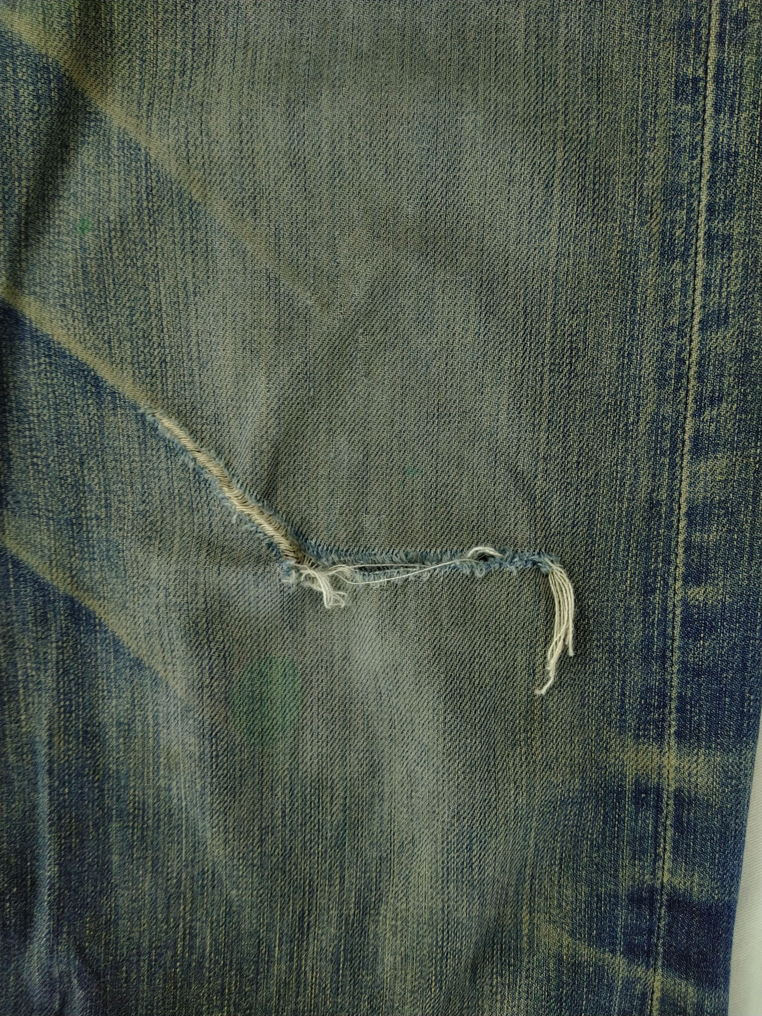 Dirty Distressed Vintage Levi's 501 Whisker Denim -JN656