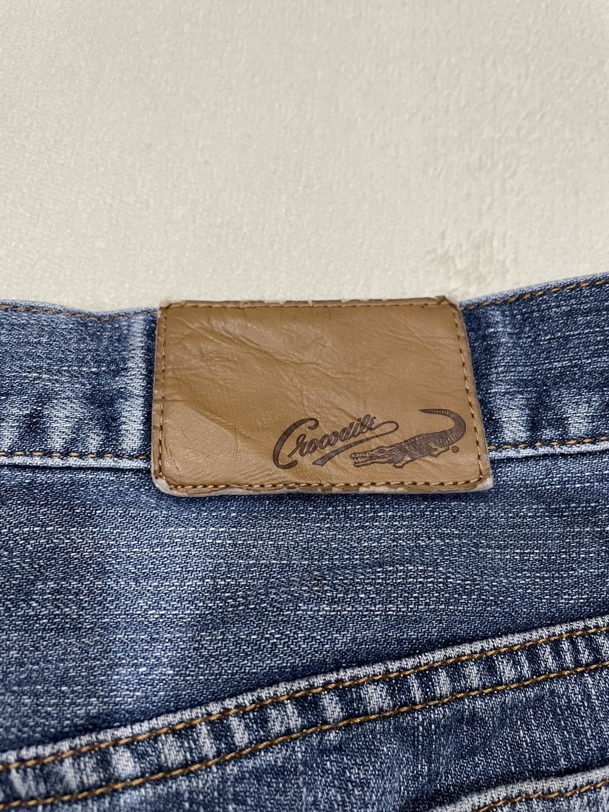 Japanese Brand Vintage Crocodile Mudwash Distressed Denim Jeans Size US 36 / EU 52 - 16 Thumbnail