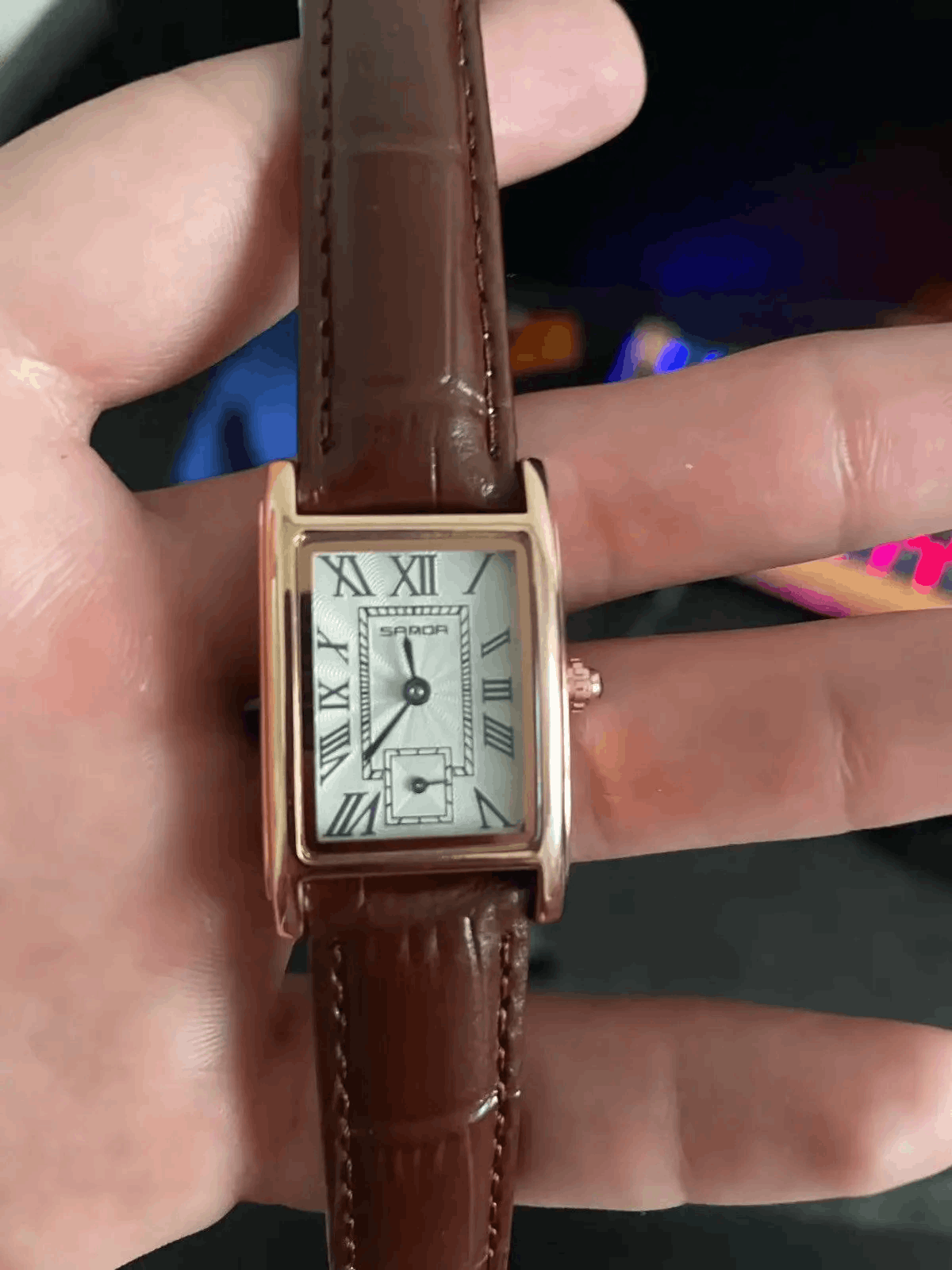 Jewelry 2000s vintage style cute square brown leather luxury watch Size ONE SIZE - 1 Thumbnail
