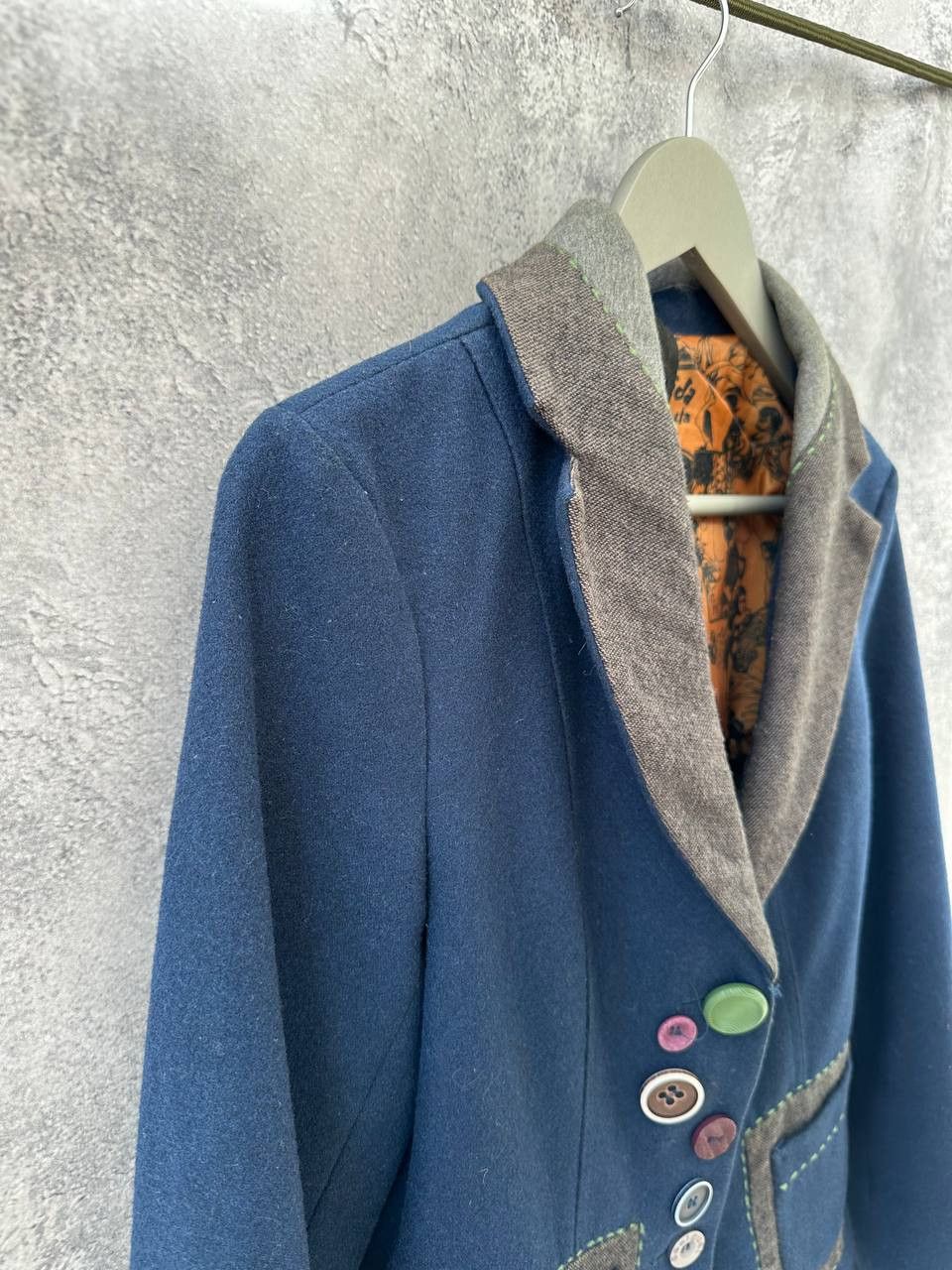 Desigual × Vintage Desigual Patchwork Wool Blazer Navy Blue with Graphic Lining Size XS / US 0-2 / IT 36-38 - 4 Thumbnail