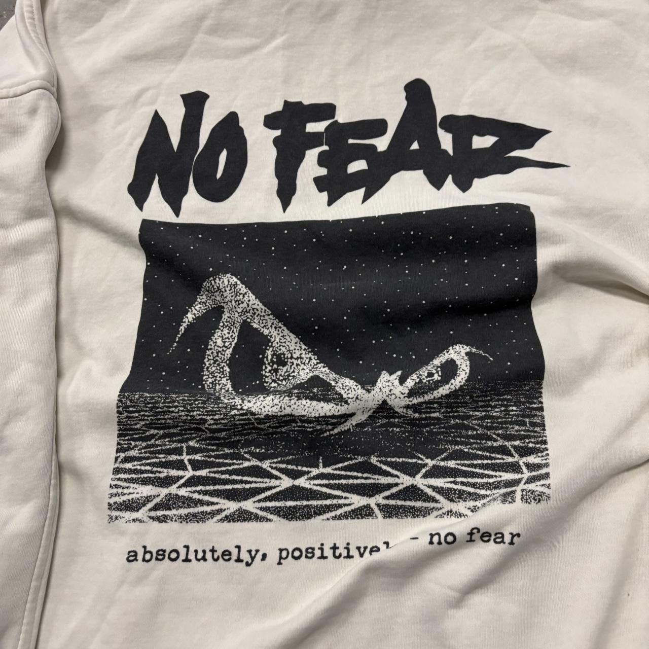 No Fear × Vintage Crazy Vintage Y2K/2000s White No Fear Skater Graphic Hoodie! Size US M / EU 48-50 / 2 - 5 Thumbnail