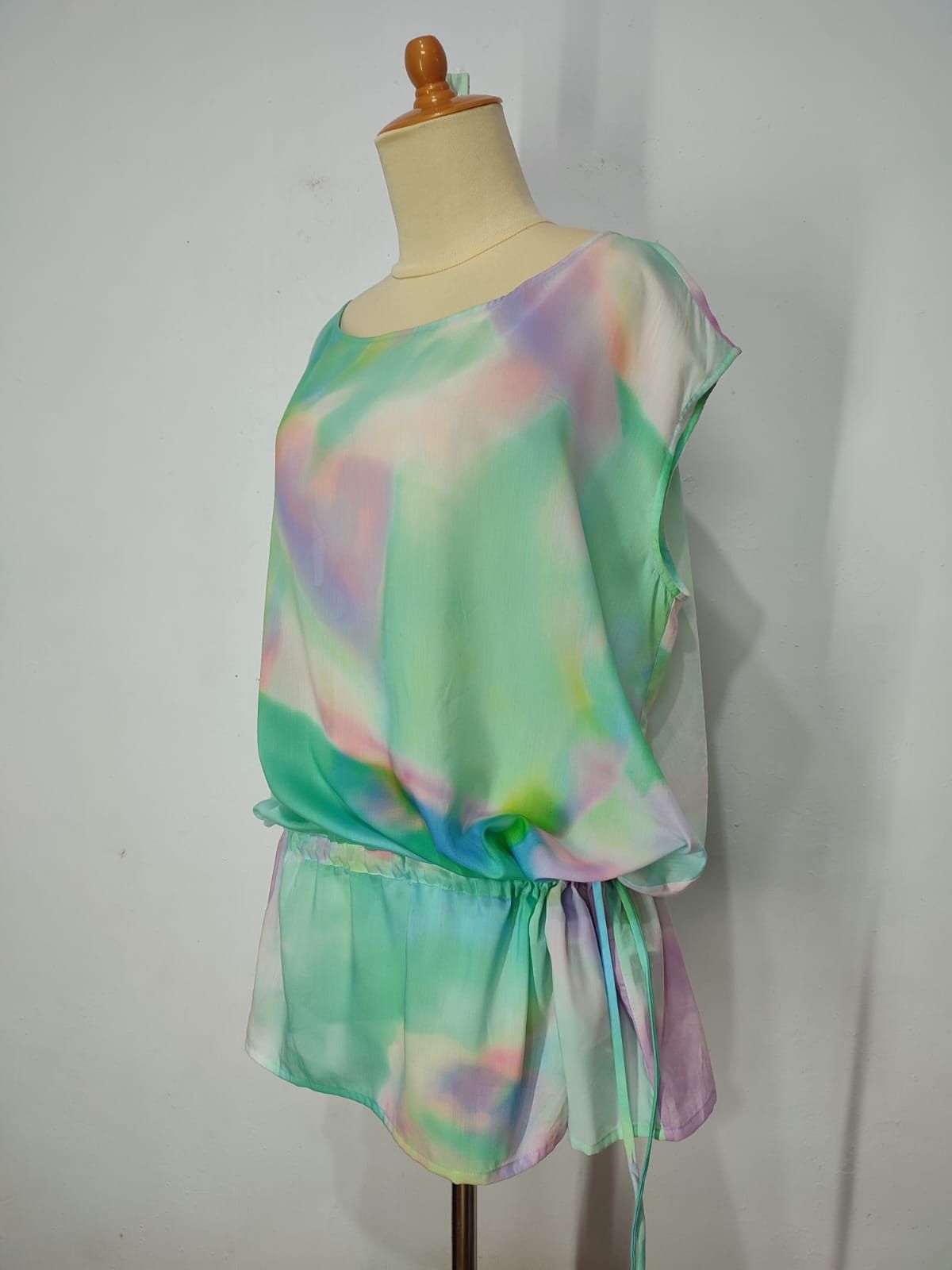 Issey Miyake Rare🔥Issey Miyake Tie Dye sleeveless blouses🔥 Size L / US 10 / IT 46 - 4 Thumbnail