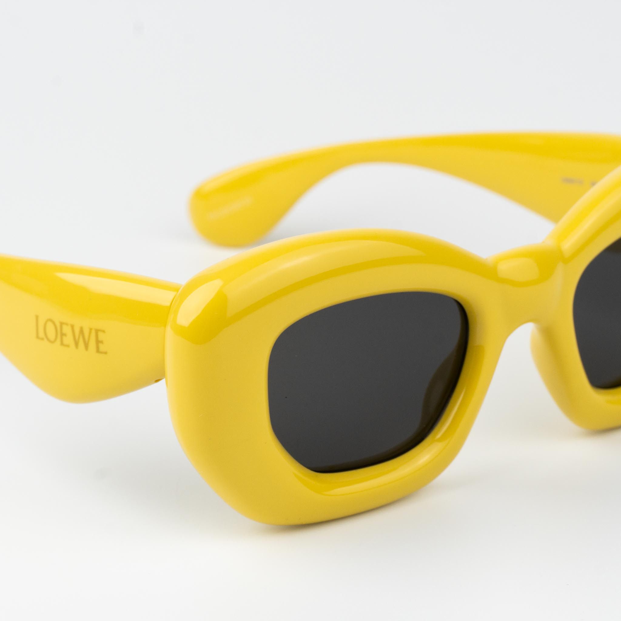 Loewe Loewe INFLATED Women Sunglasses LW40117I 39A NEW AUTHENTIC Size ONE SIZE - 6 Thumbnail