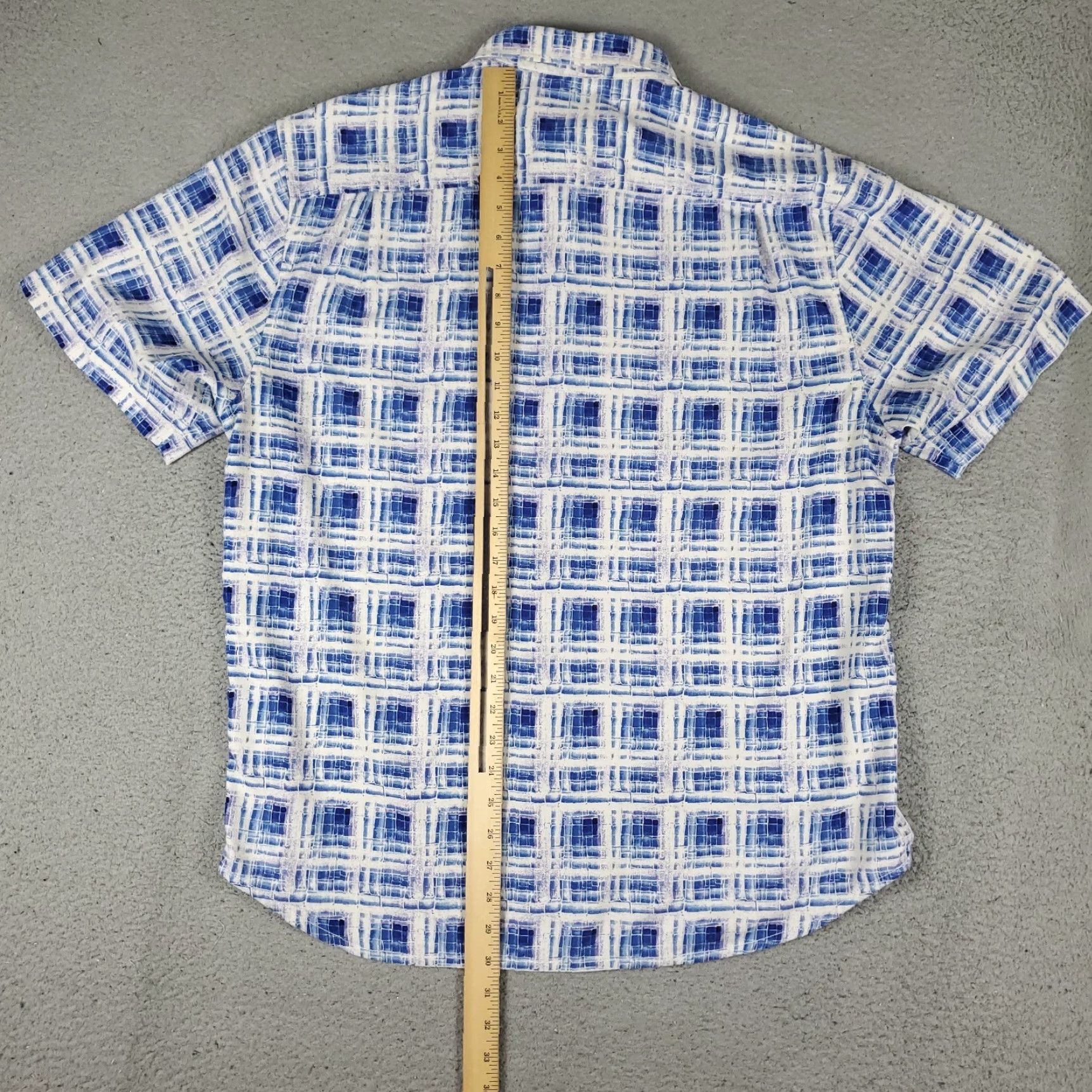 Tommy Bahama Tommy Bahama Shirt Mens Large Blue White Silk Hawaiian Button Up Short Sleeve Size US L / EU 52-54 / 3 - 3 Thumbnail