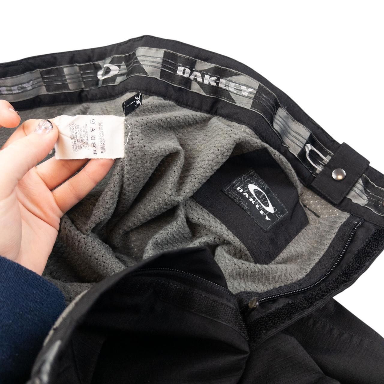 Oakley Vintage Oakley Snowboarding Trousers Size XL Size US 36 / EU 52 - 7 Thumbnail