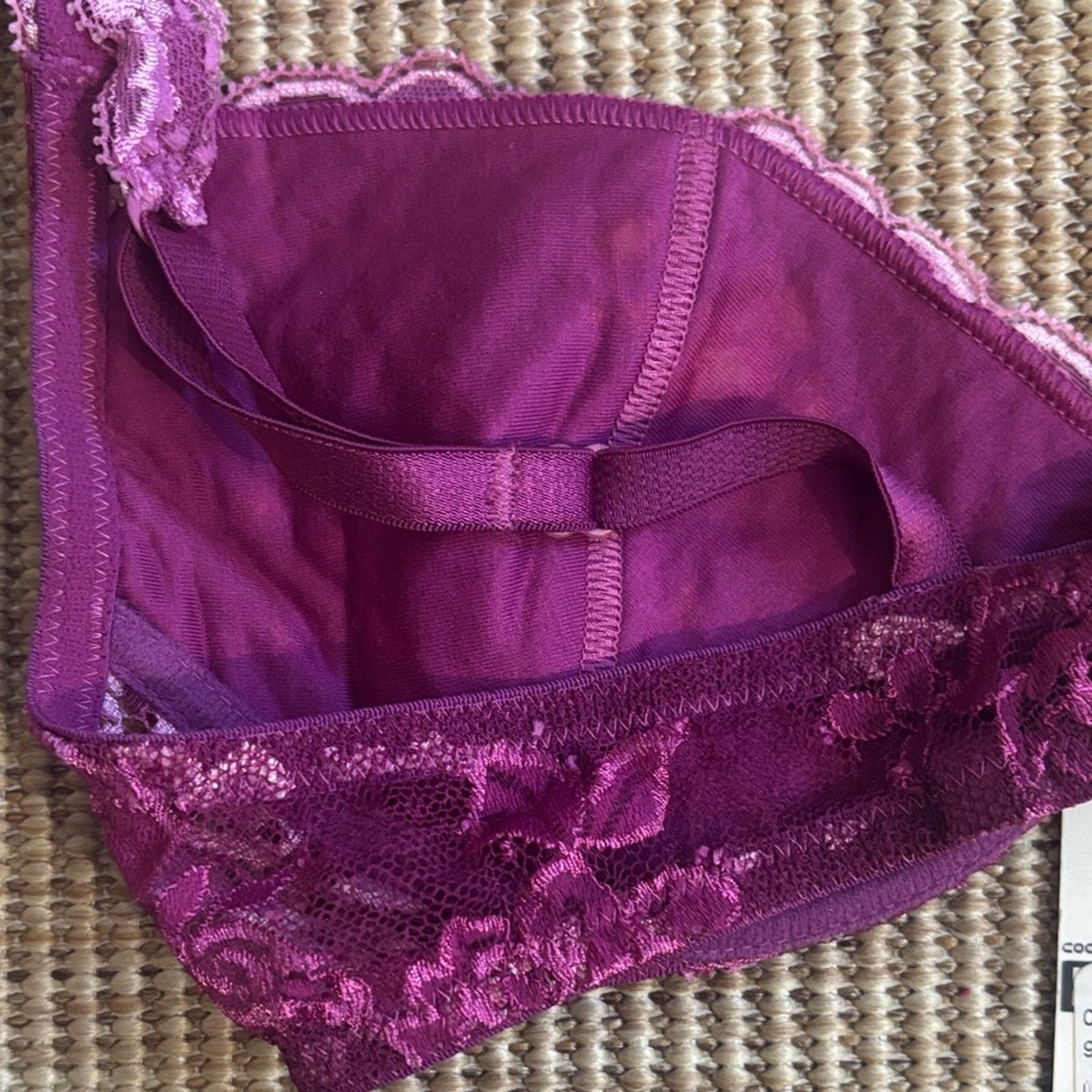 La Perla NWT La Perla Magenta Lace Bra size 36B Size ONE SIZE - 8 Thumbnail