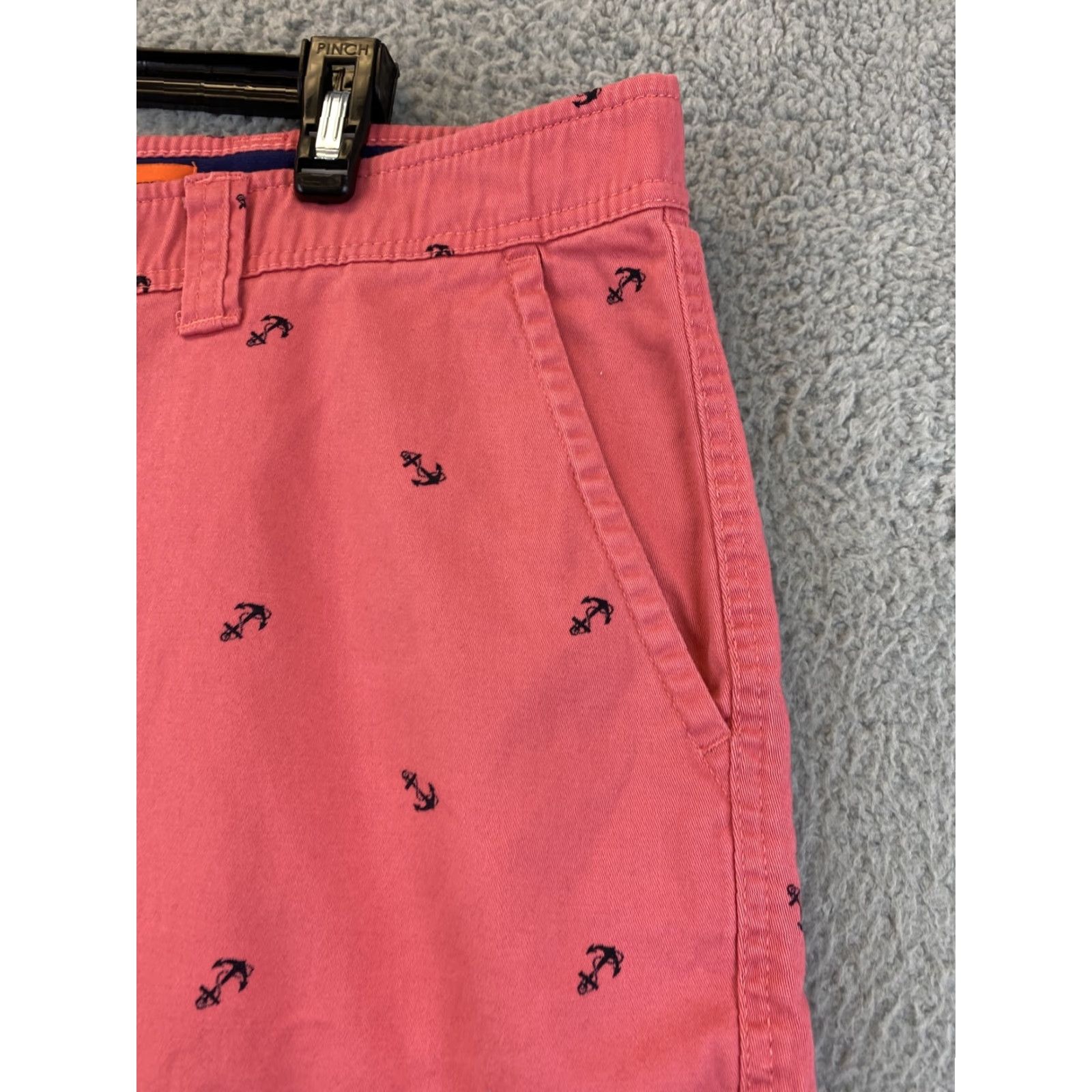 Vintage St. John's Bay Cargo Shorts Men 40 Elastic Waist 100% Cotton Outdoor/Active Pink Regular 10" Inseam Mens Size US 40 / EU 56 - 2 Thumbnail