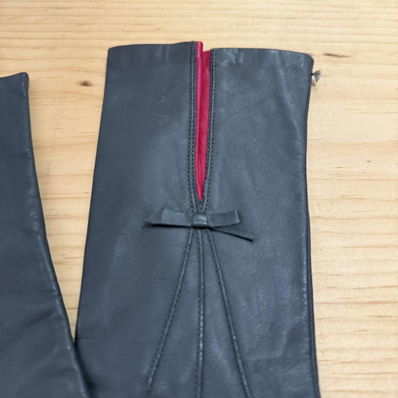 Designer Women's Grey and Pink Leather Gloves Size ONE SIZE - 3 Thumbnail