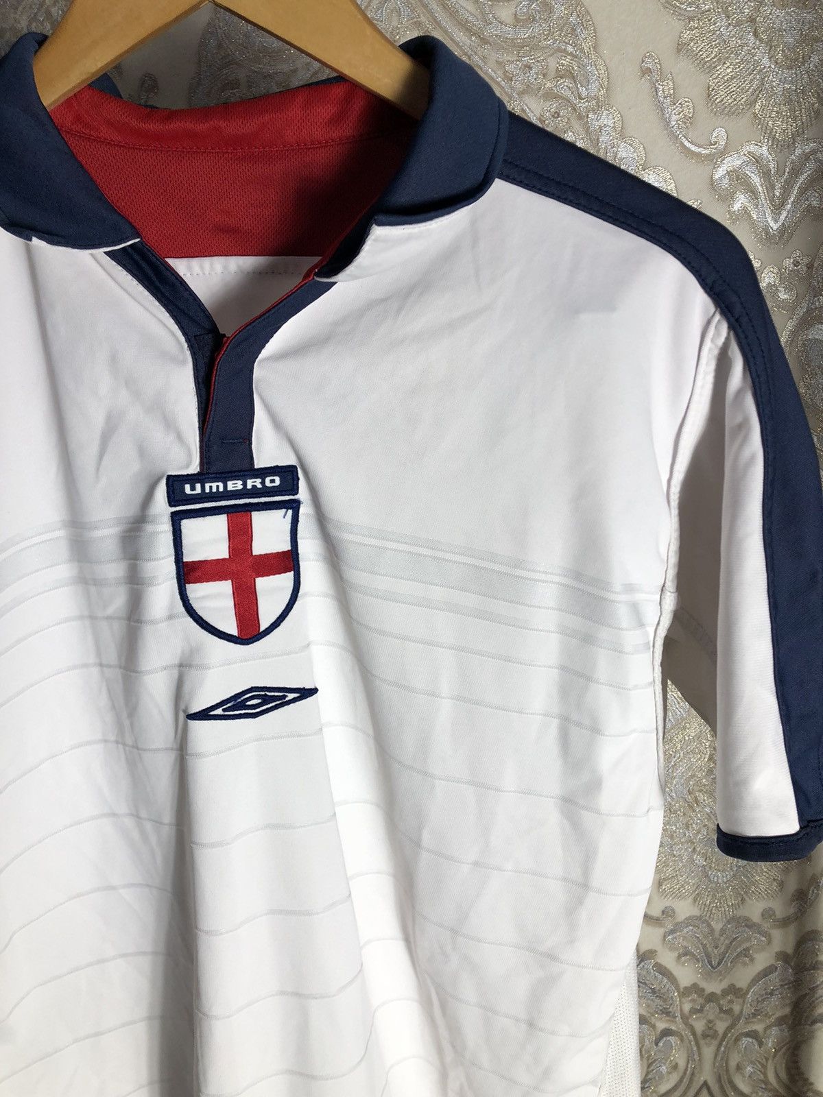 Vintage VERY RARE UMBRO ENGLAND RETRO SOCCER JERSEY MANCHESTER 90s Size US M / EU 48-50 / 2 - 3 Thumbnail