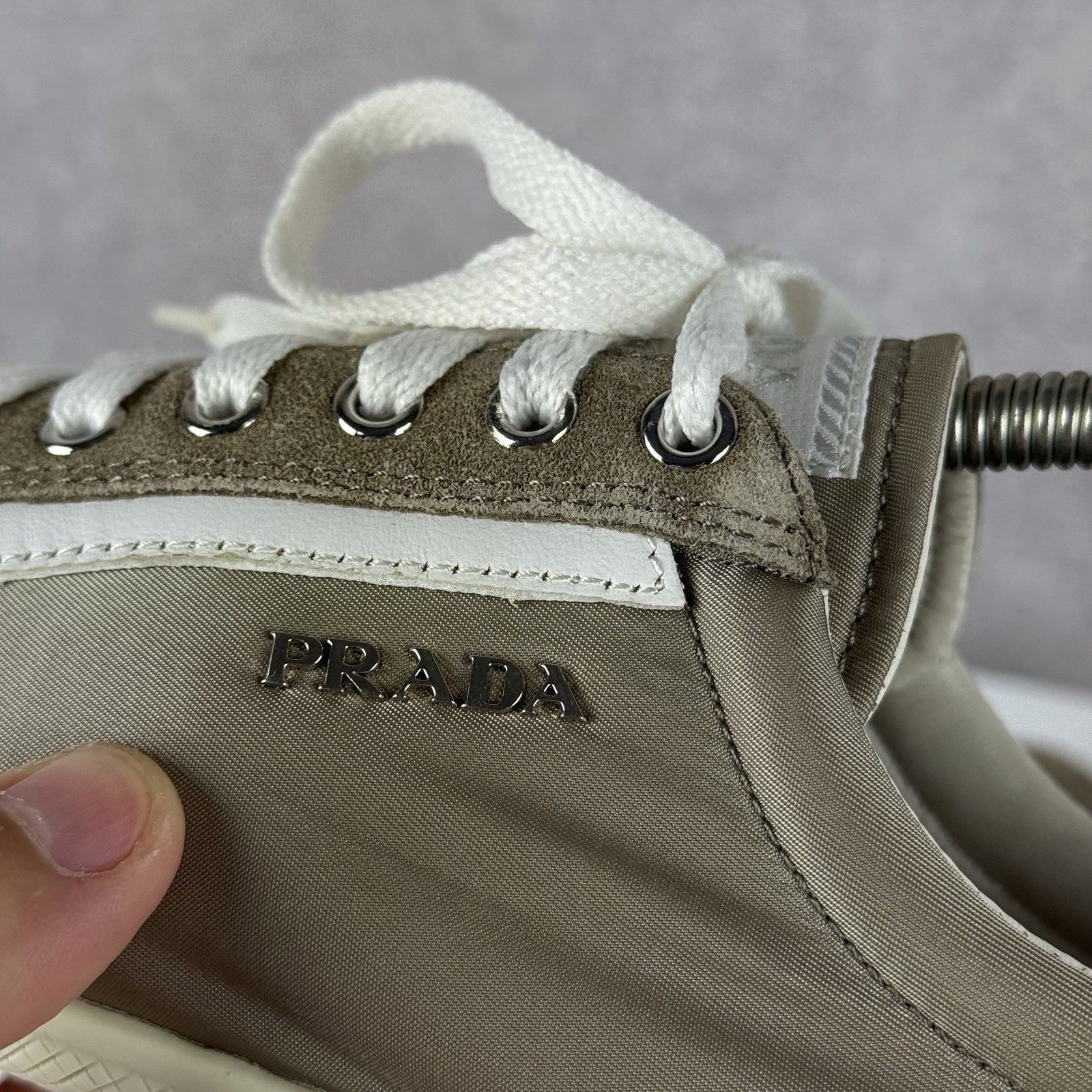 Prada Authentic Luxury Prada Saffiano Sneakers Shoes Woman 3E4890 Size US 8 / IT 38 - 9 Thumbnail