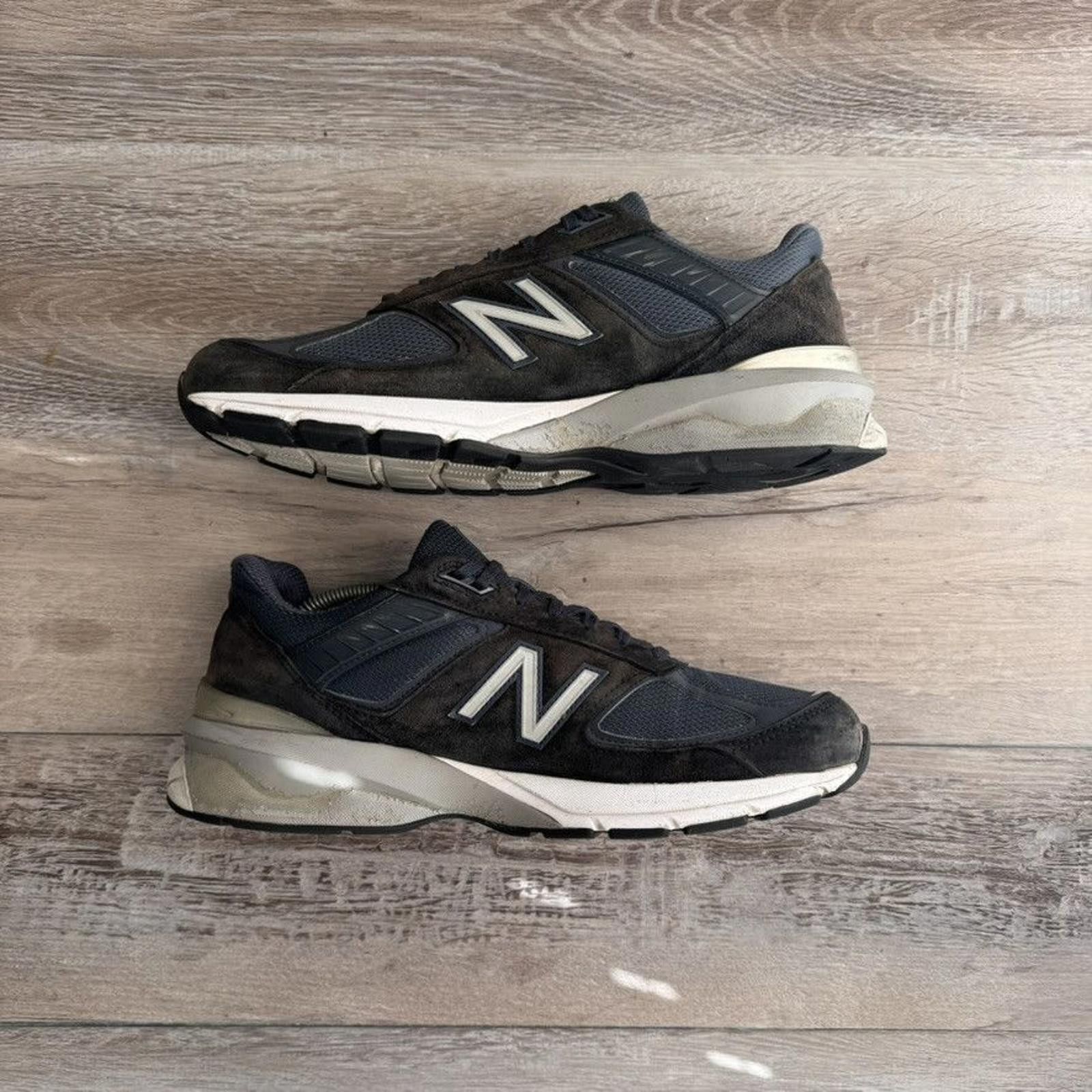 New Balance NEW BALANCE • 990v5 "Navy" (10.5M) Size US 10.5 / EU 43-44 - 3 Thumbnail