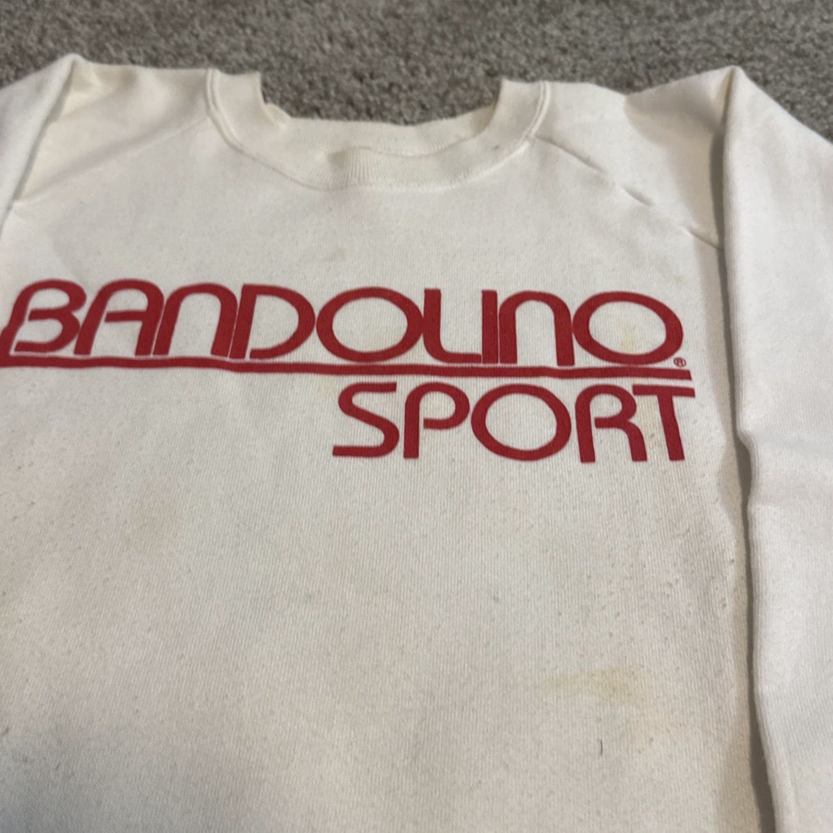 Fruit Of The Loom VINTAGE Bandolino Sport Sweatshirt White Red XL Men Pullover Crewneck Sports 1980s Size US XL / EU 56 / 4 - 4 Thumbnail