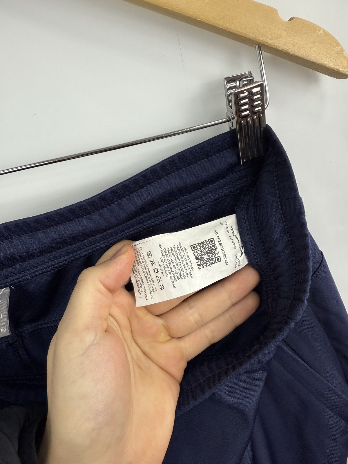 Puma 🇮🇹 2019 Puma Italy Soccer Jogger Pants Jersey Retro Rare Hype Size US 34 / EU 50 - 9 Thumbnail