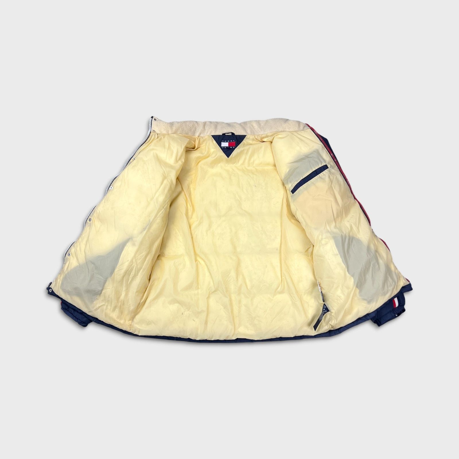 Tommy Hilfiger × Vintage Vintage 90s Tommy Hilfiger Jacket XL Flag Zip Puffer Bomber Size US XL / EU 56 / 4 - 10 Thumbnail
