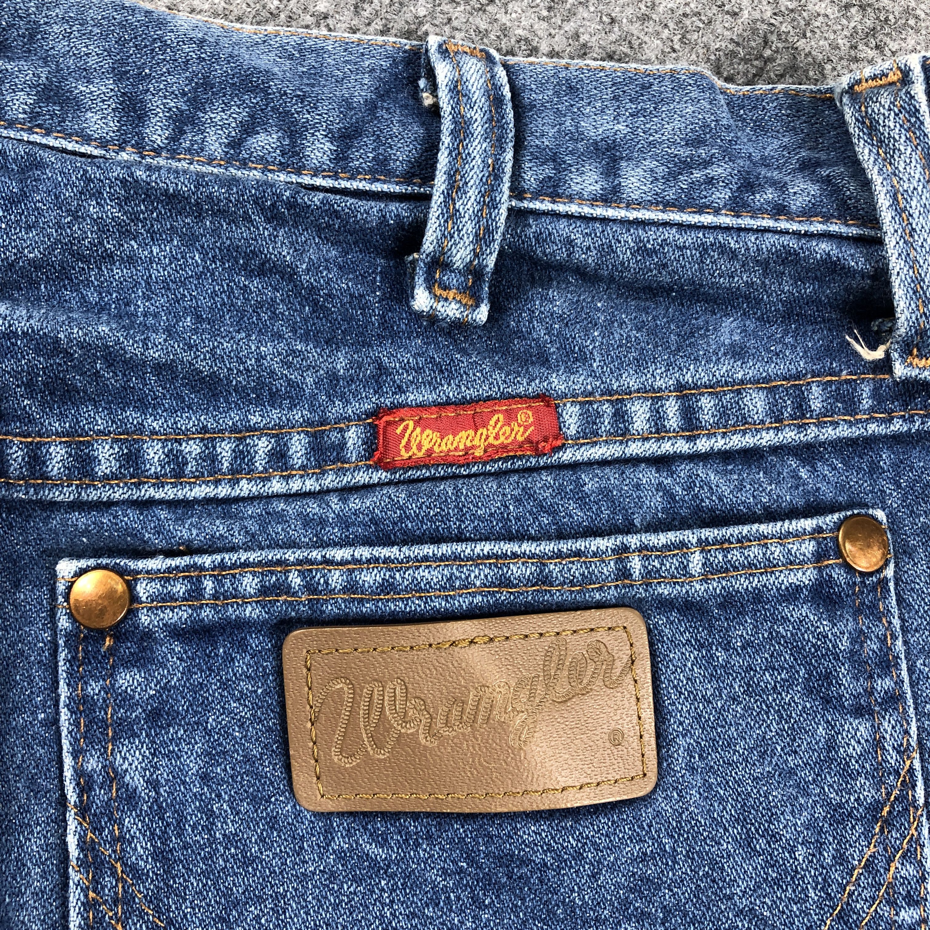Vintage × Wrangler Vintage Wrangler Light Blue Wash Jeans L673 Size US 32 / EU 48 - 8 Thumbnail