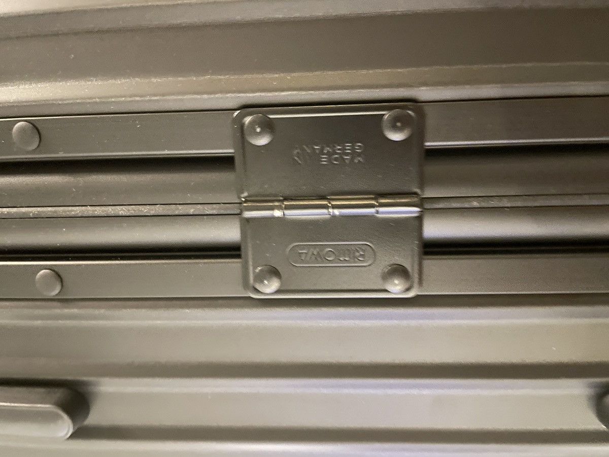 Rimowa × Supreme Selling Rimowa & Supreme luggage 45L Size ONE SIZE - 14 Thumbnail