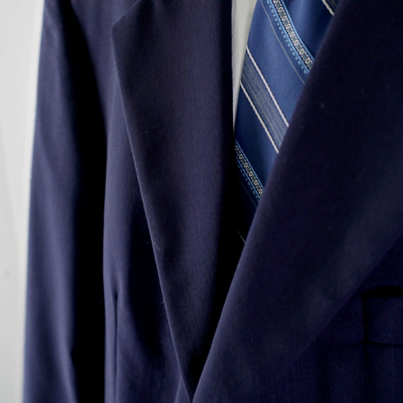 Savile Row Savile Row Wool Blue 2 Gold Button Blazer 44R Size 44R - 3 Thumbnail