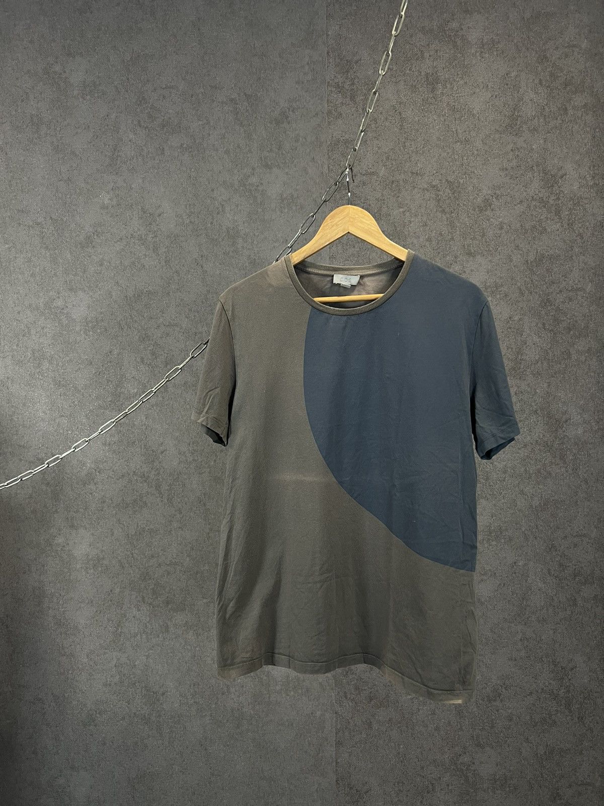 Cos Cos art designer tee Size US M / EU 48-50 / 2 - 1 Thumbnail