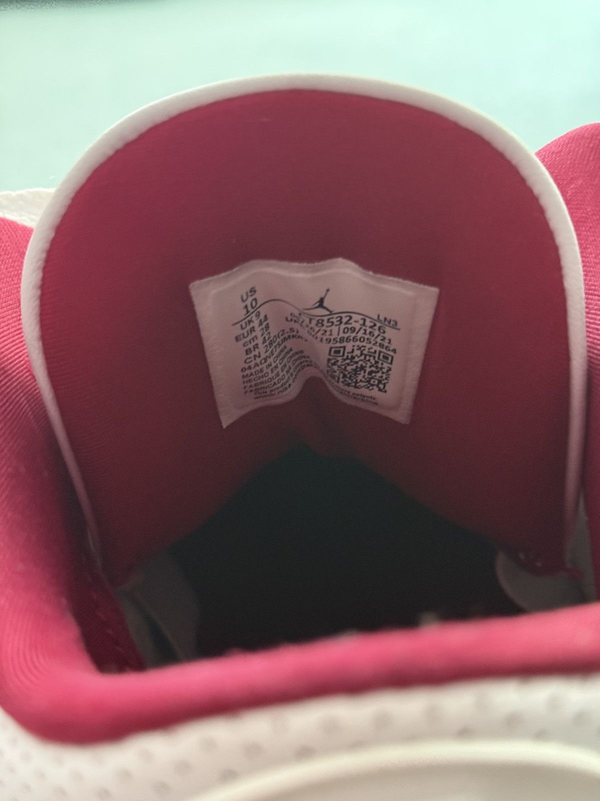 Jordan Brand Jordan Retro 3 Cardinal Red Size US 10 / EU 43 - 8 Thumbnail