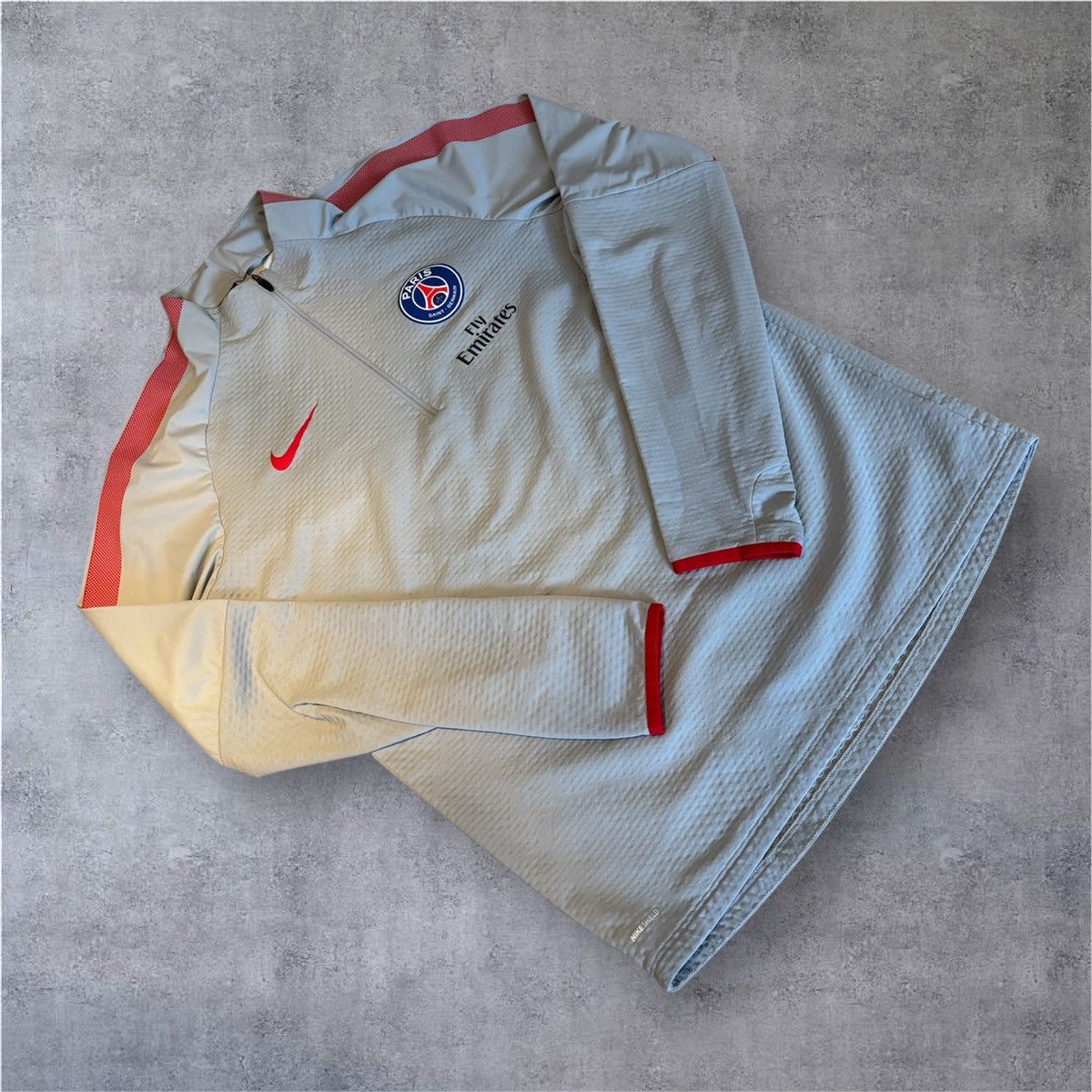 Nike × Vintage Vintage Nike Psg Trainingsjacke Size US M / EU 48-50 / 2 - 2 Thumbnail