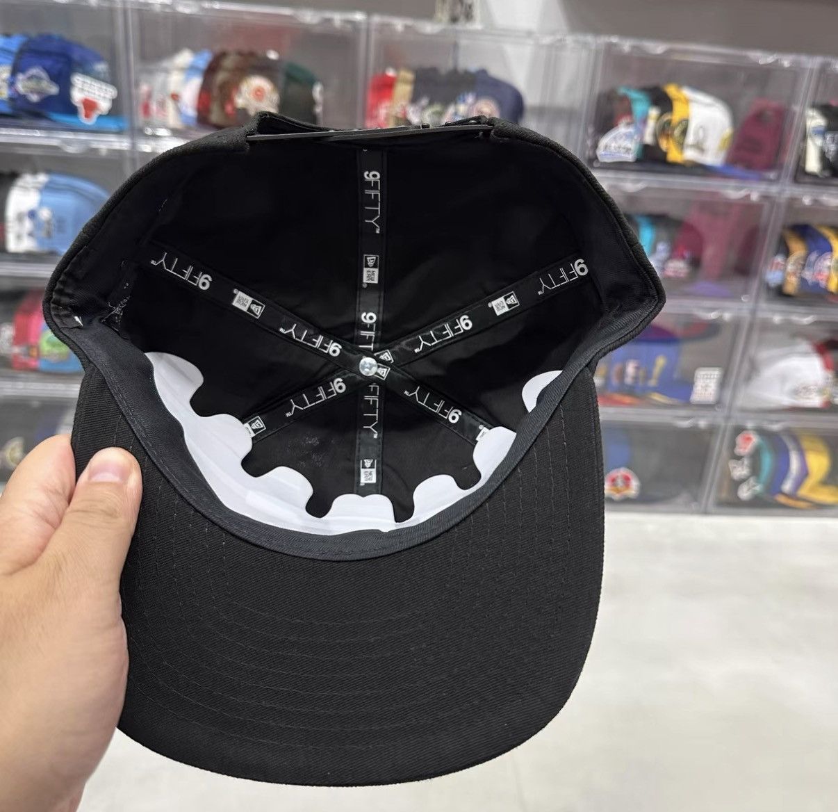 New Era New Era Solid Black Flat Brim Baseball Cap J32 Size ONE SIZE - 4 Thumbnail
