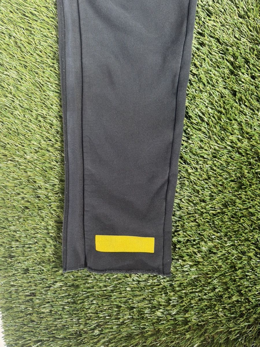 Off-White Off-White Arrow Sweatpants Black Yellow Size M Size US 34 / EU 50 - 2 Thumbnail