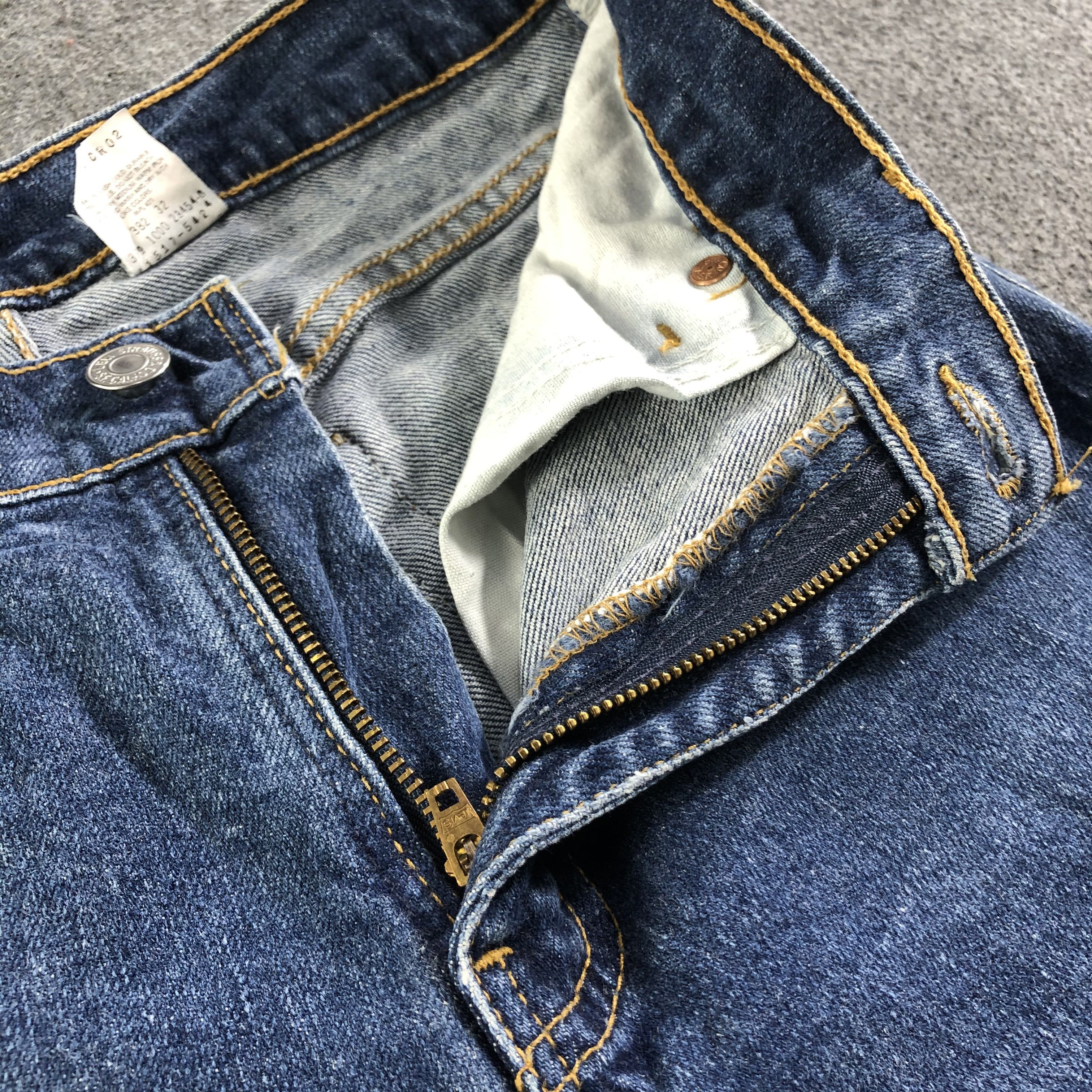 Levi's Vintage 90s Blue Wash Levis 517 Jeans-J3064 Size 28" / US 6 / IT 42 - 7 Thumbnail
