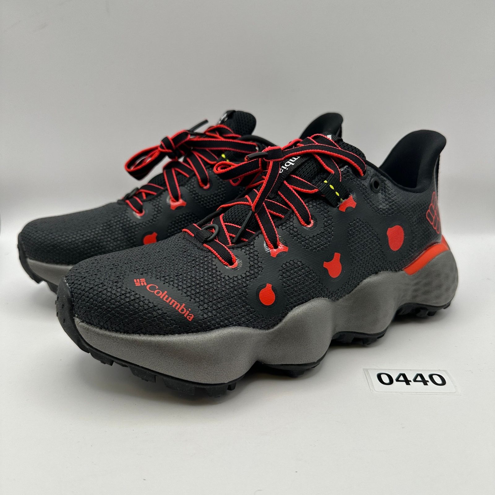 Columbia COLUMBIA Women's 5.5 Escape Thrive Ultra Black/Red Hiking Size US 5.5 / IT 35.5 - 1 Thumbnail