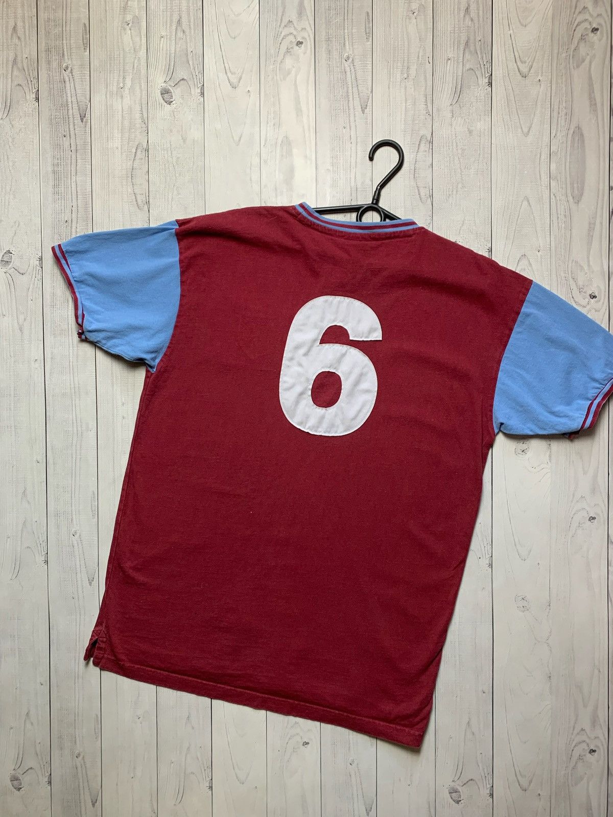 Vintage Vintage West Ham soccer jersey size L retro logo Size US L / EU 52-54 / 3 - 5 Thumbnail