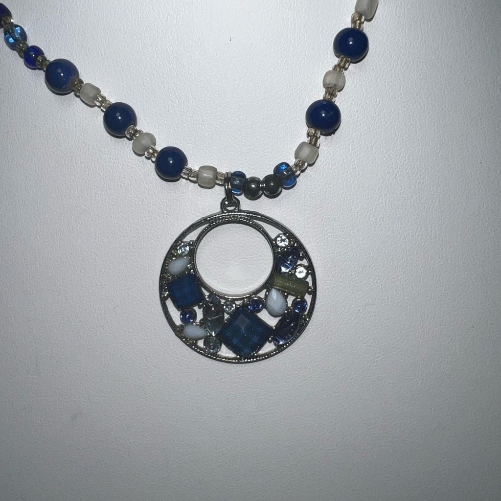 Vintage Vintage Boho Silver Tone and Blue and green Art Glass Neckla Size ONE SIZE - 2 Thumbnail