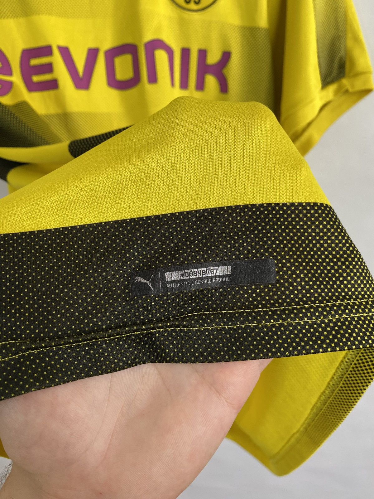 Puma 🇩🇪 Vintage Y2K Puma Borussia Dortmund BVB Soccer Jersey Size US XXL / EU 58 / 5 - 9 Thumbnail