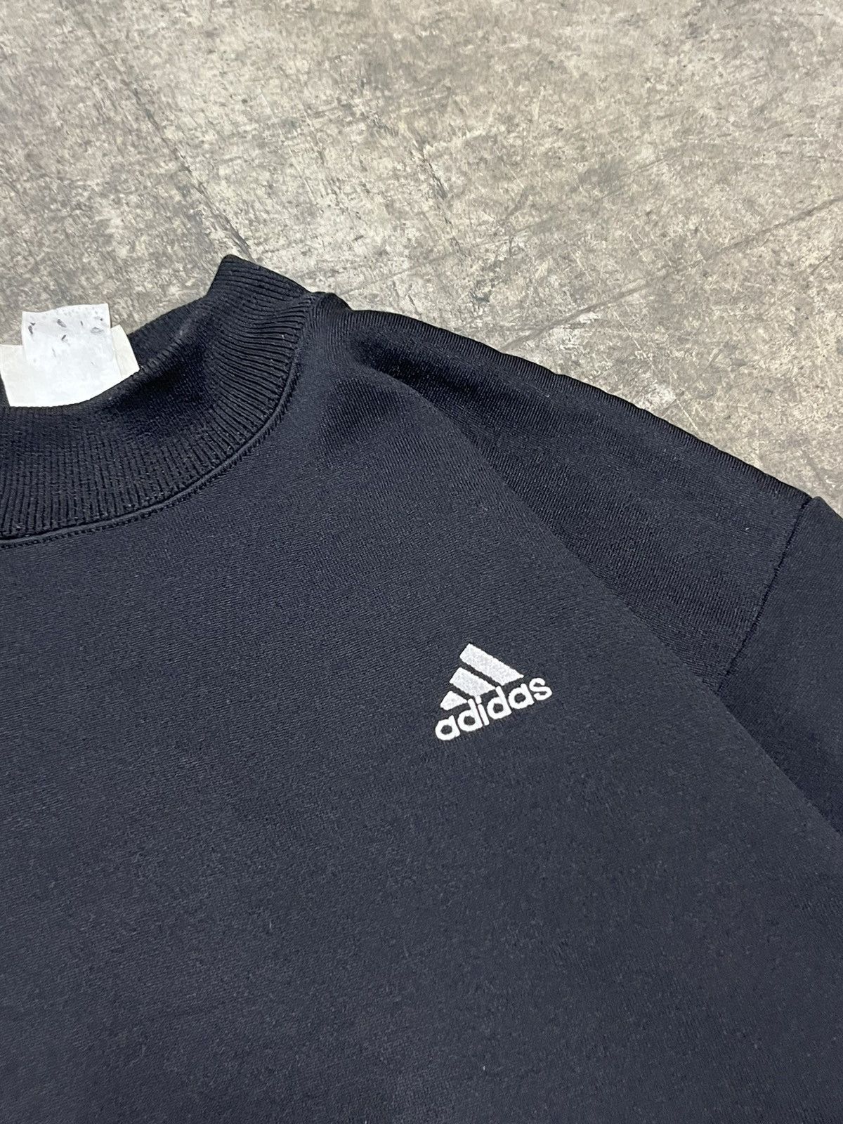 Adidas × Vintage Adidas vintage boxy fit crewneck sweatshirt hype rare sporty Size US M / EU 48-50 / 2 - 5 Thumbnail