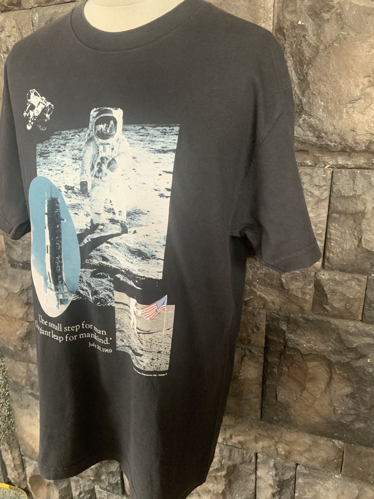 NASA × Vintage Vintage 90s Neil Armstrong Museum NASA T shirt Size US L / EU 52-54 / 3 - 4 Thumbnail