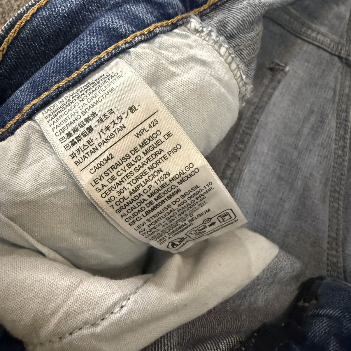 Levi's Levis Denizen 232 Slim Straight Blue Faded Denim W30 Size US 30 / EU 46 - 14 Thumbnail